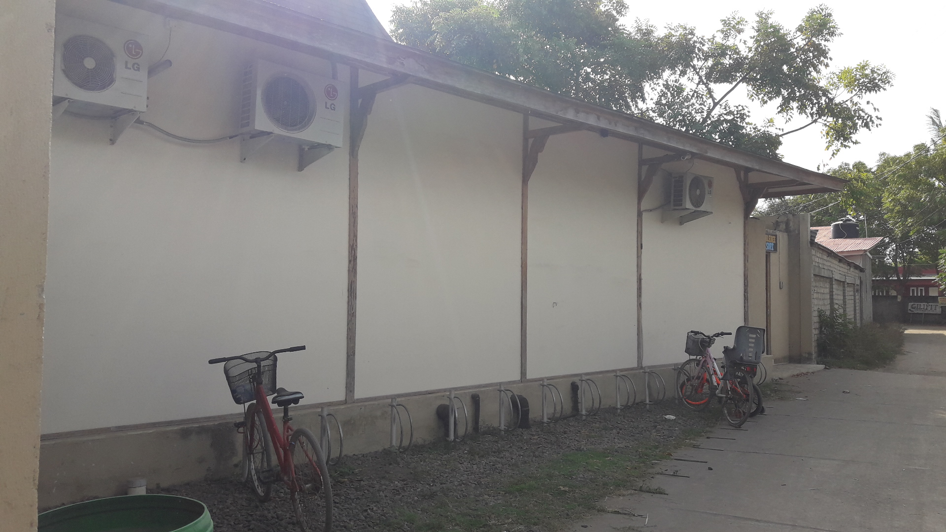 Gili Bumblebee Playschool