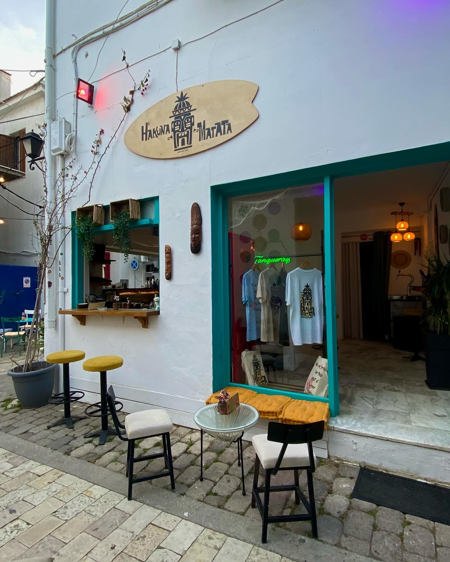 Hakuna Matata Cocktail Bar Skiathos