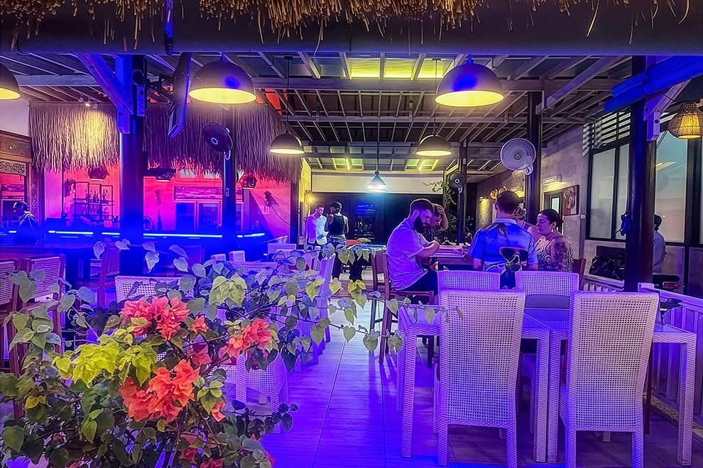 Tipsy Turtle Restaurant Gili Meno