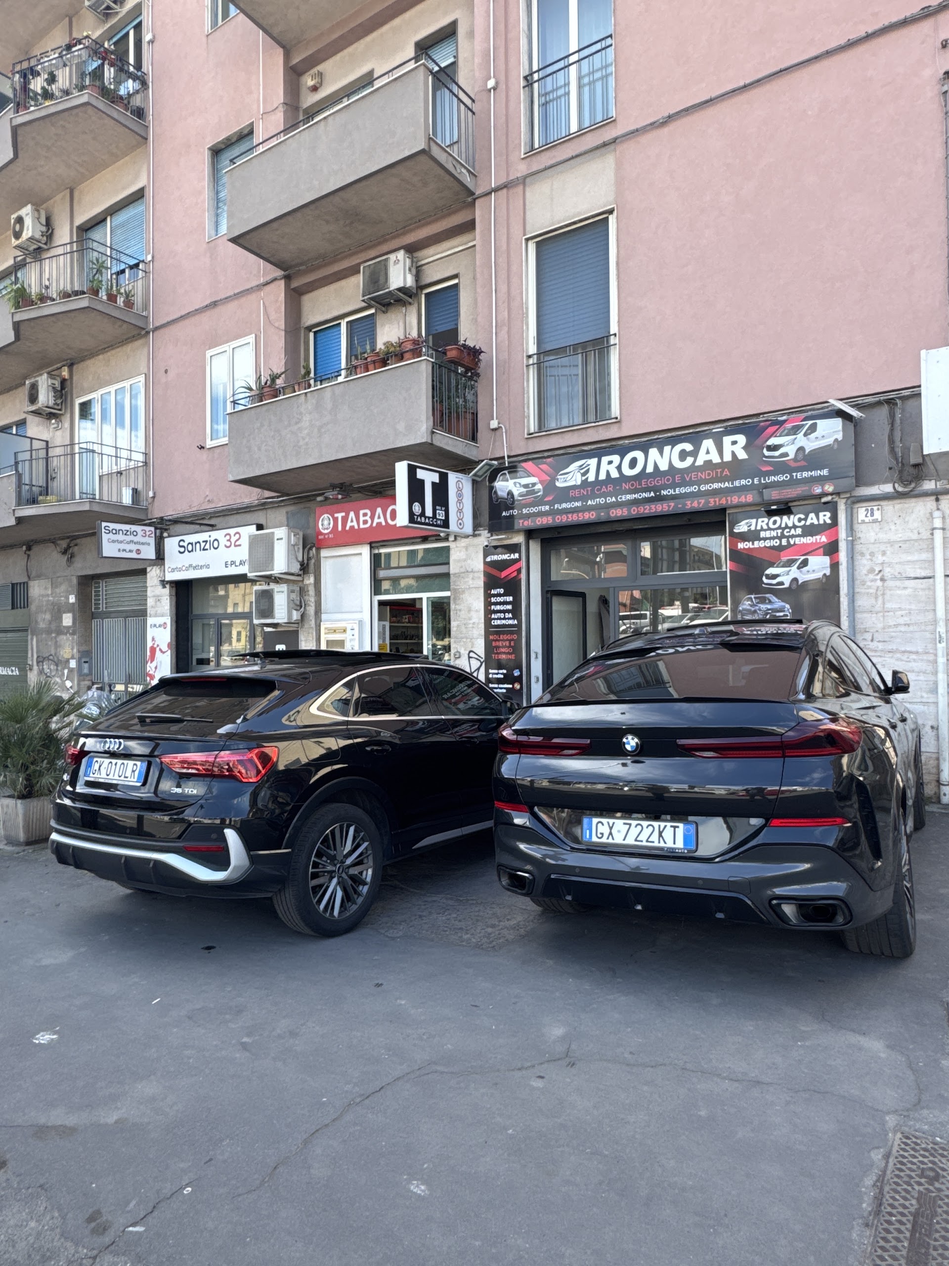 IronCar - Noleggio senza carta di credito Auto, Scooter e Furgoni a Catania.