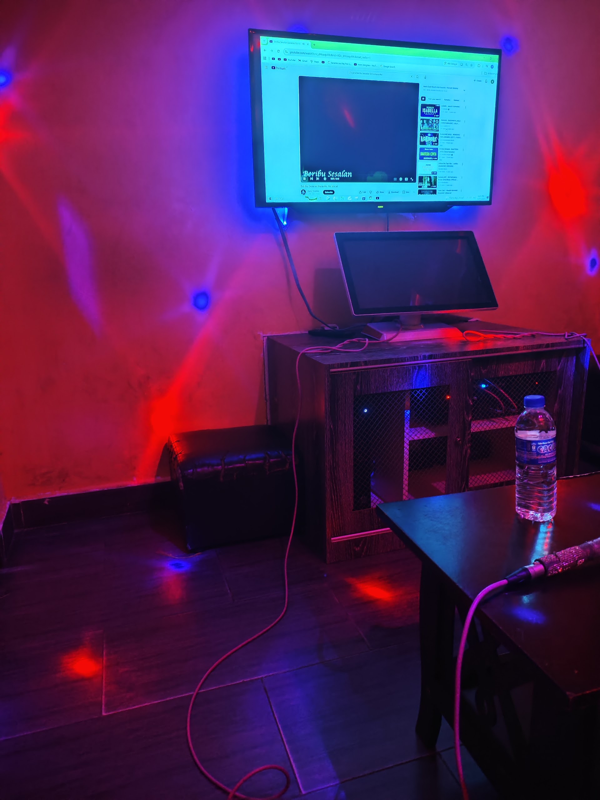 Nightclubs in Teluk Nipah