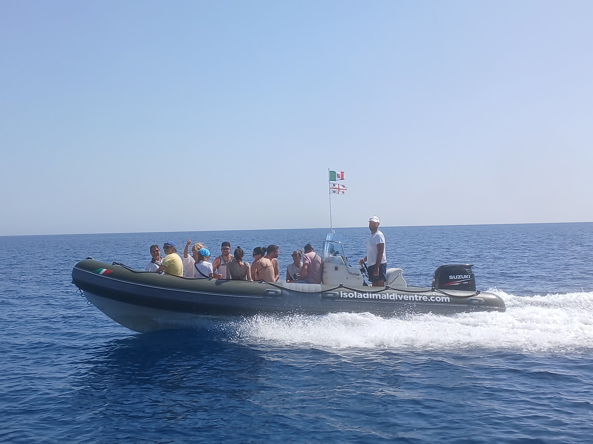 Noleggio gommoni e lido fratelli Manca Mari Ermi Oristano