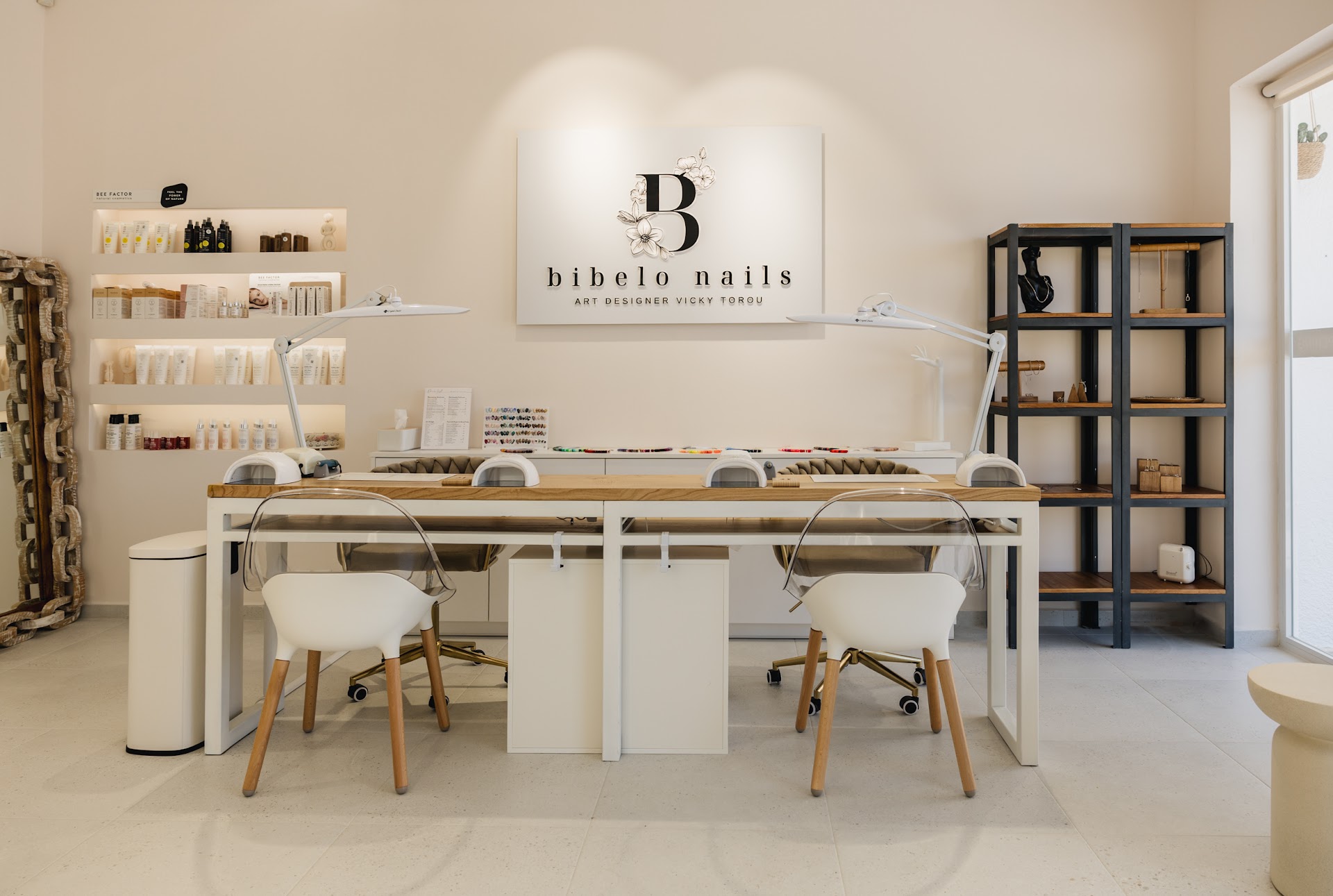bibelo nails Paros