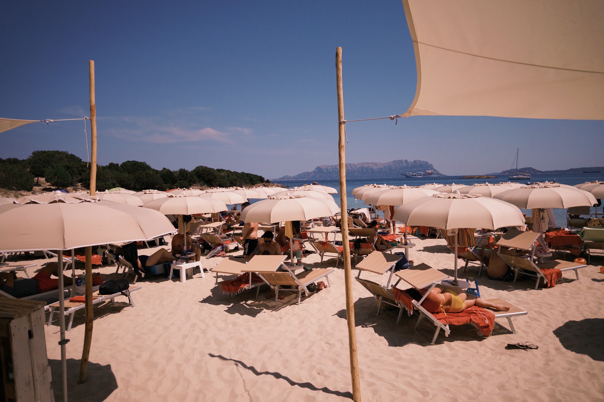 Amore Beach Club