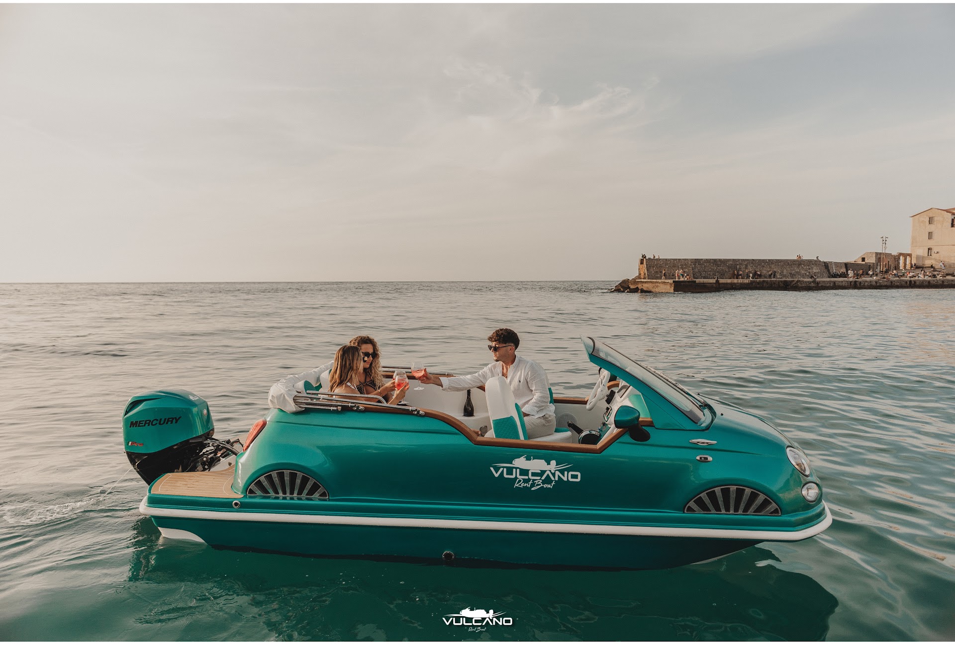 VULCANO Rent Boat