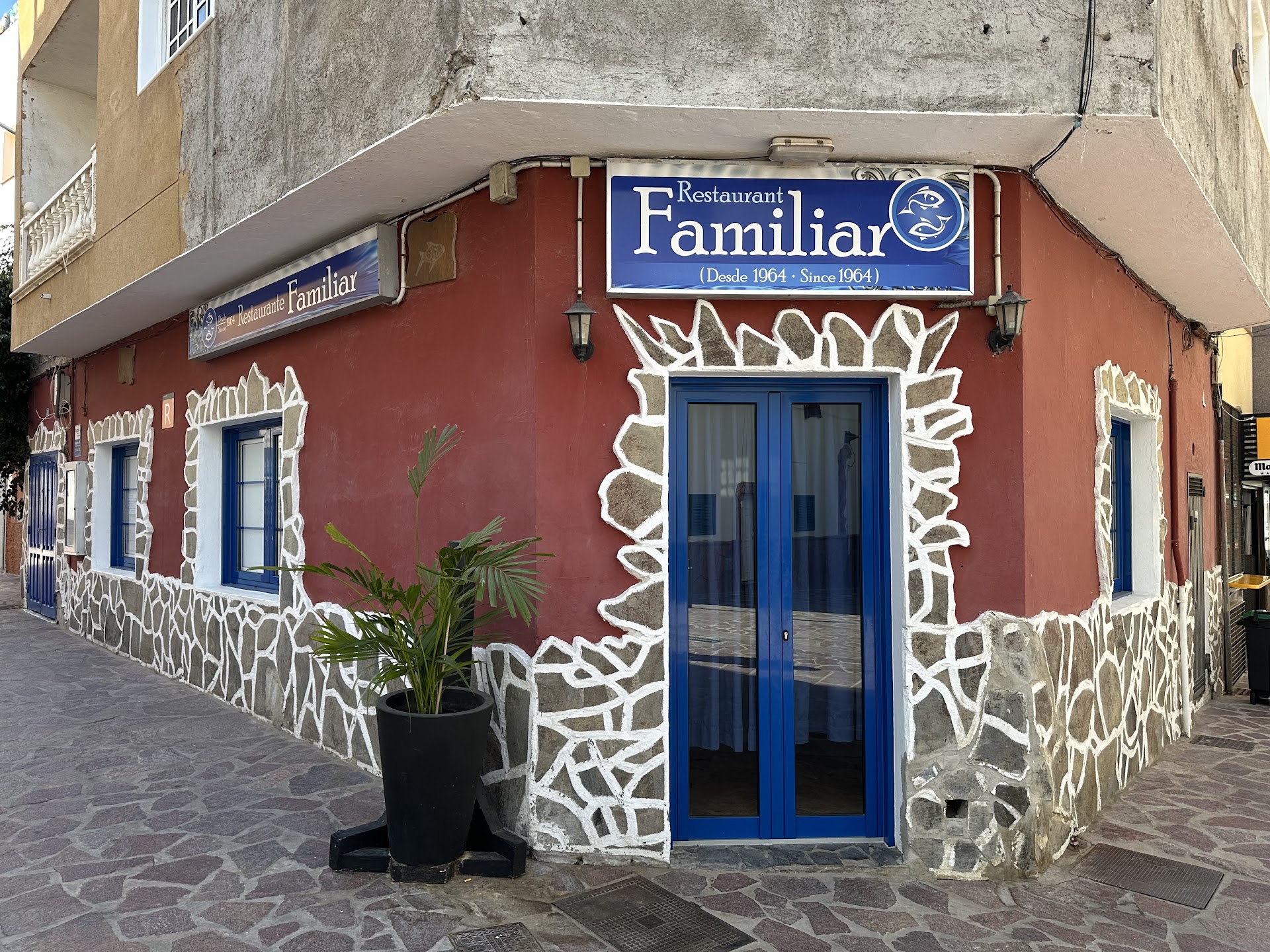 Familiar