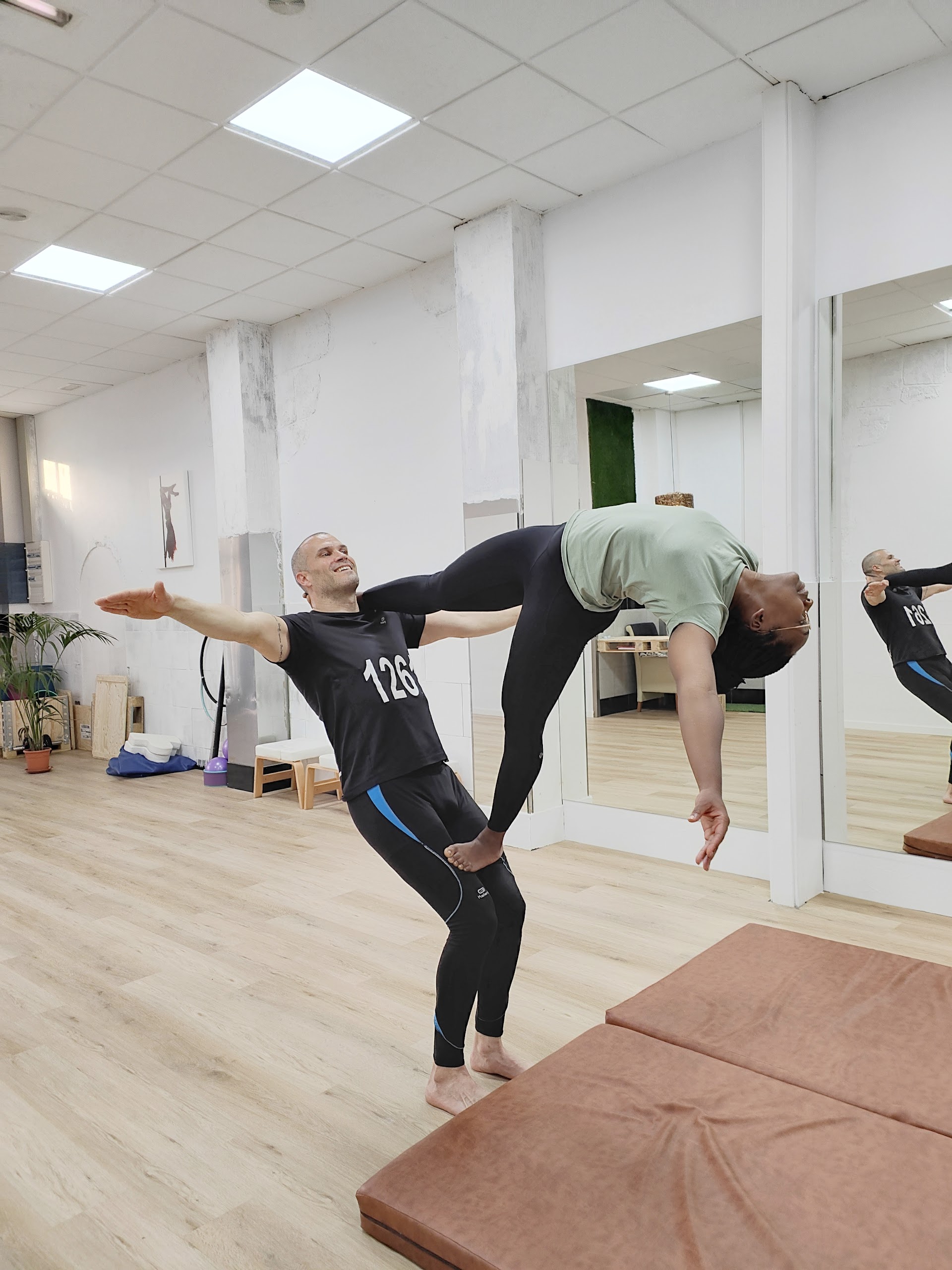 Miyono Acrobatics & Arucas Dance Studio