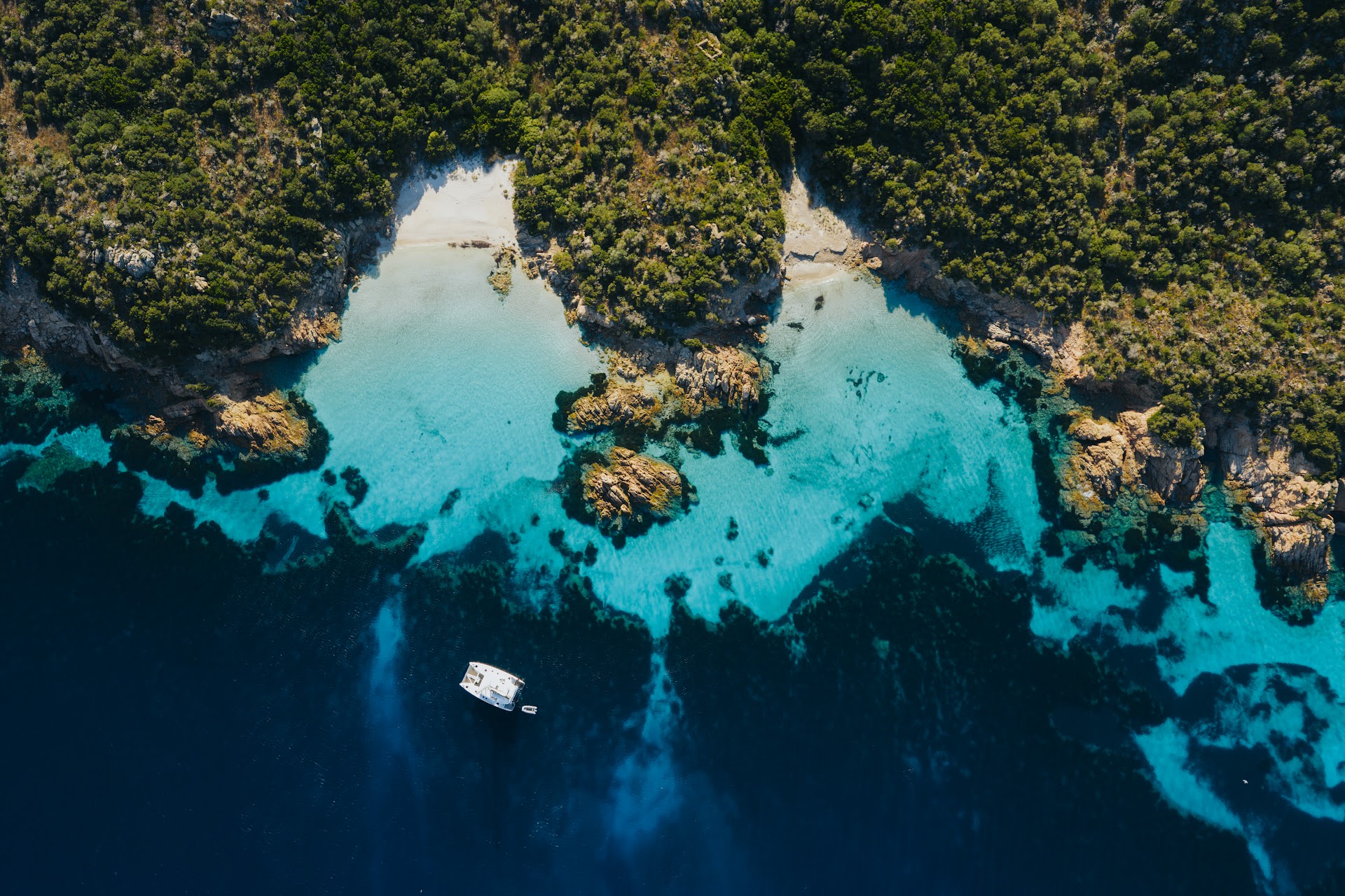 SAILUXE - Luxury Catamaran Holidays | Sardinia