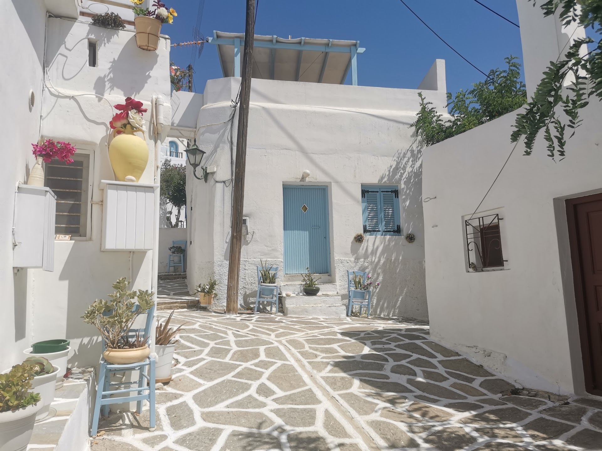 Paros