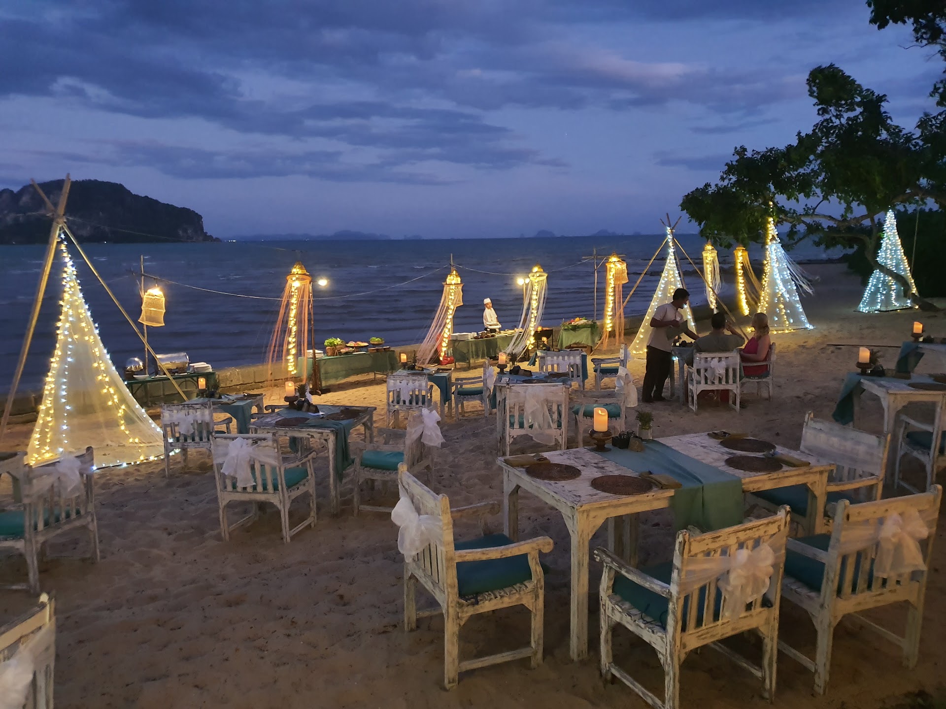Cocktail Masterclass in Pasai Beach