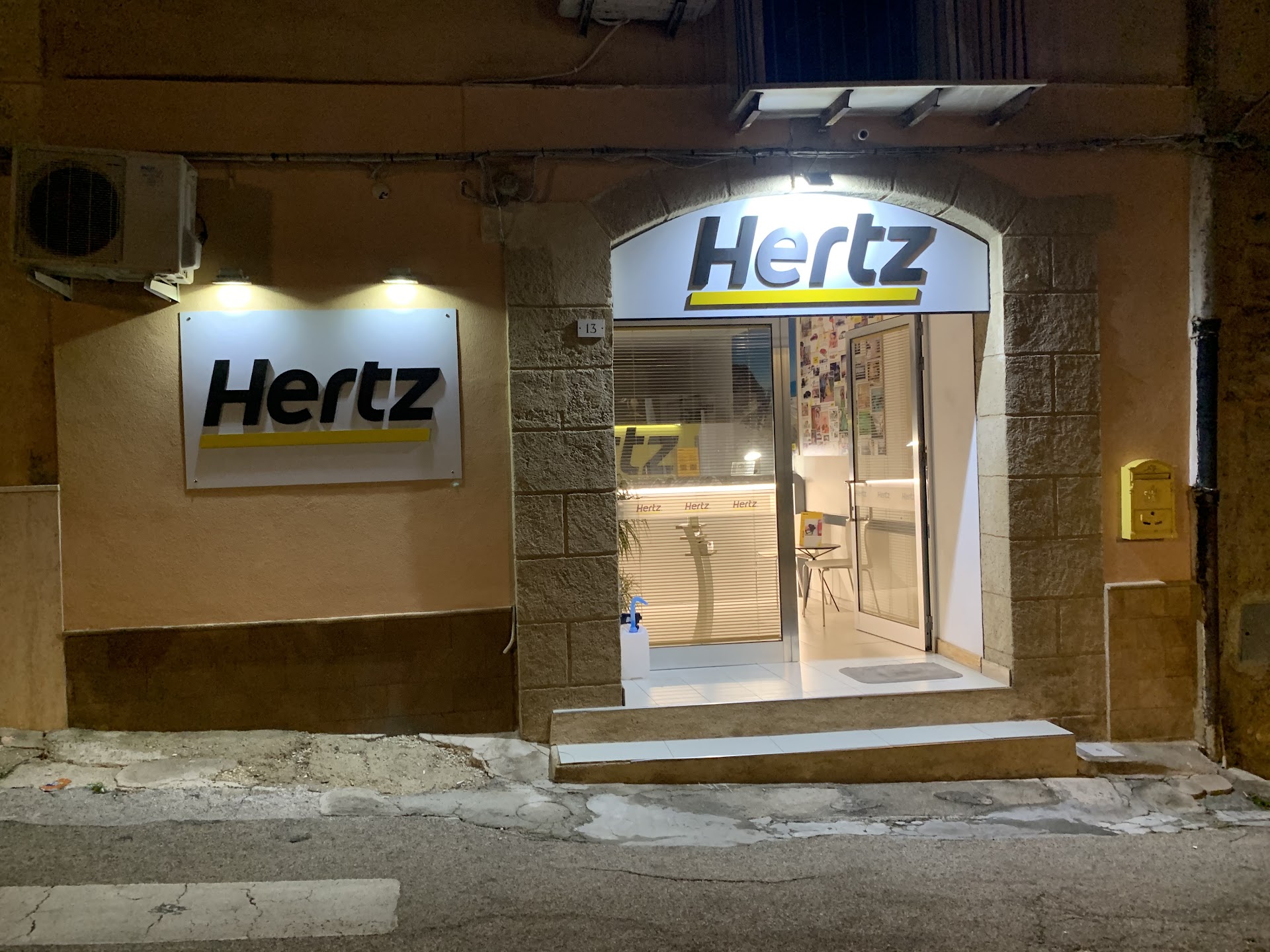 Life Srl noleggio auto e furgoni