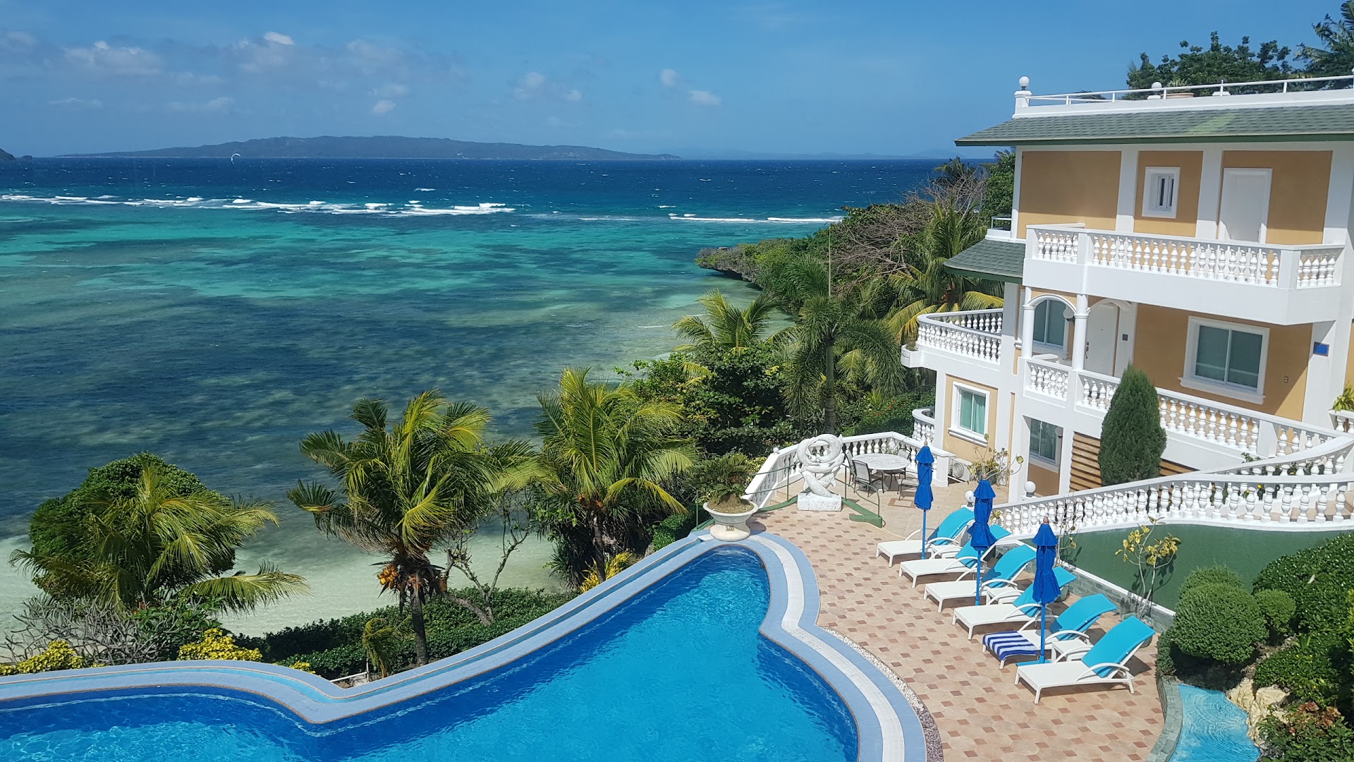 Monaco Suites De Boracay