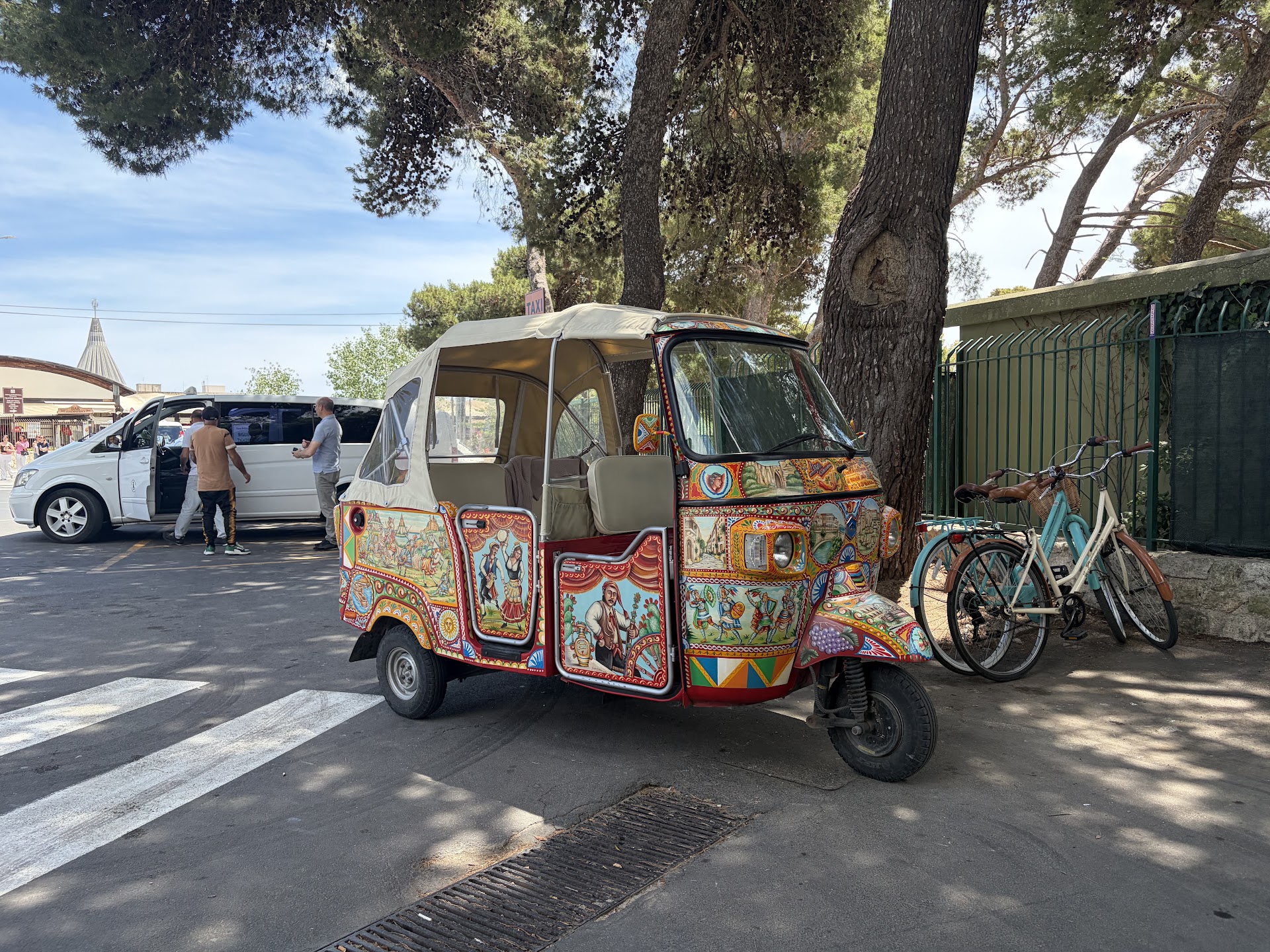 Tour Ape Calessino Ortigia Dario Baio