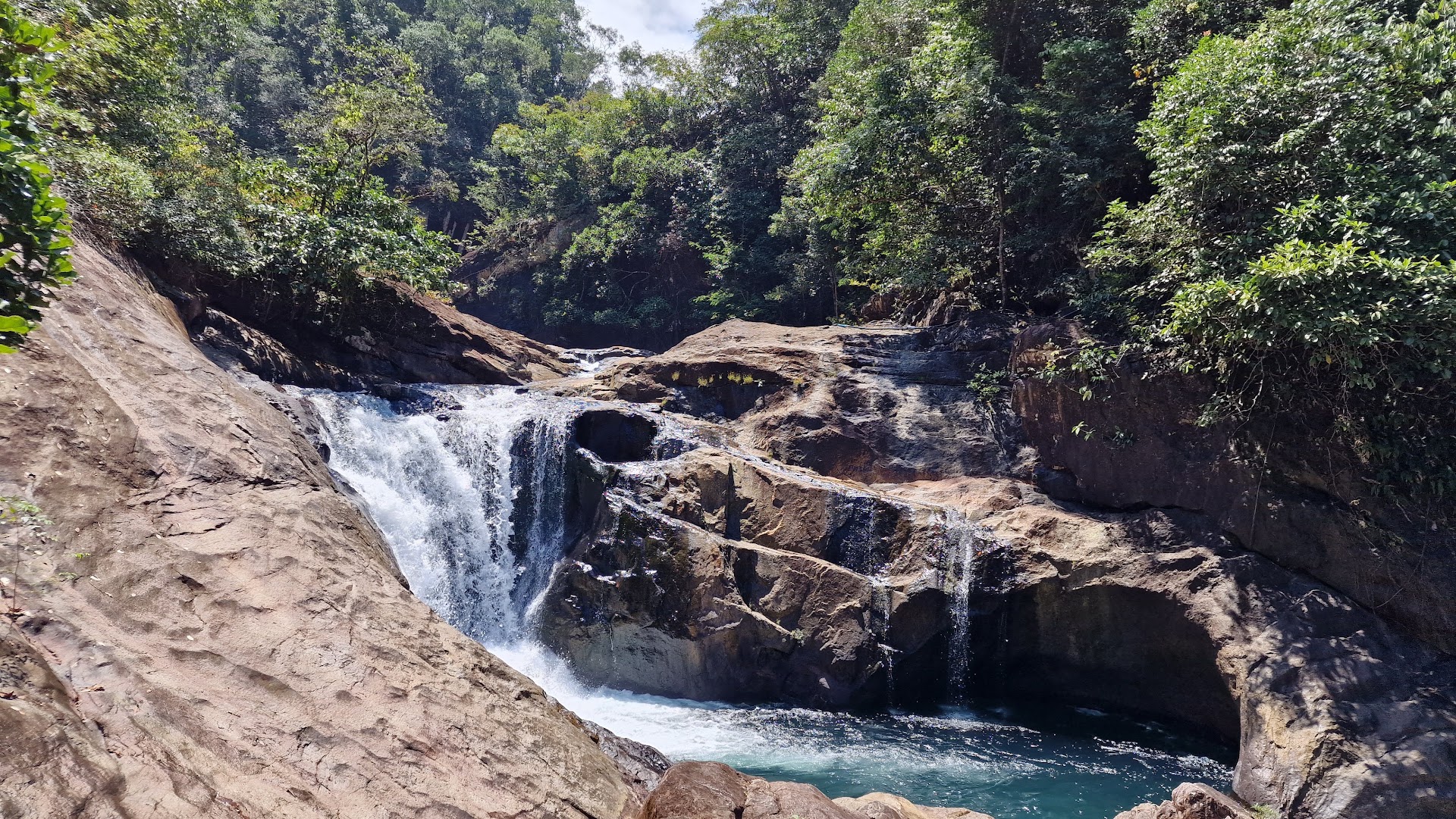 Than Mayom Waterfall