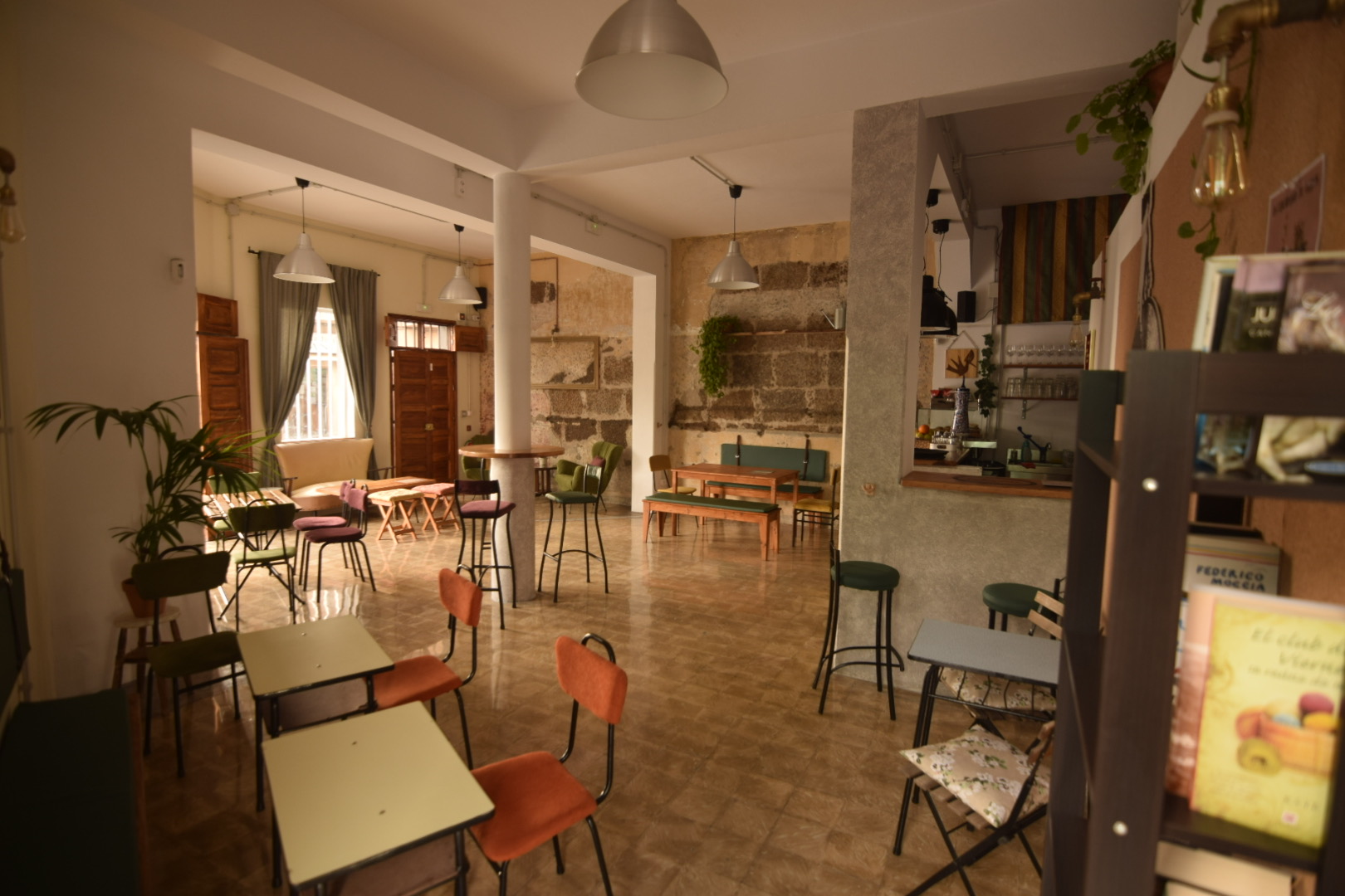 La Inquieta Café Bar