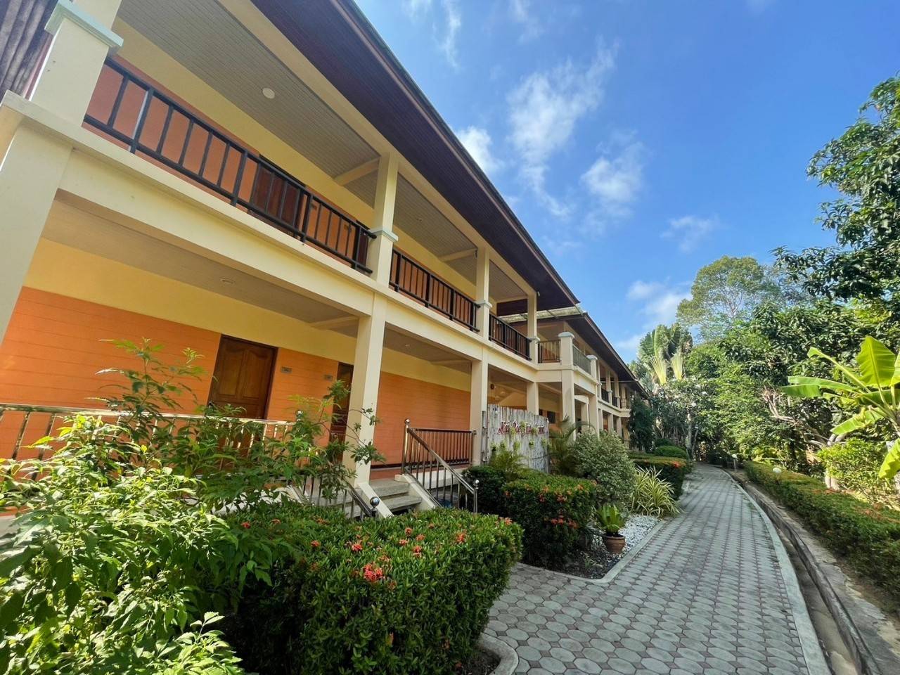 Kaibae Hut Resort