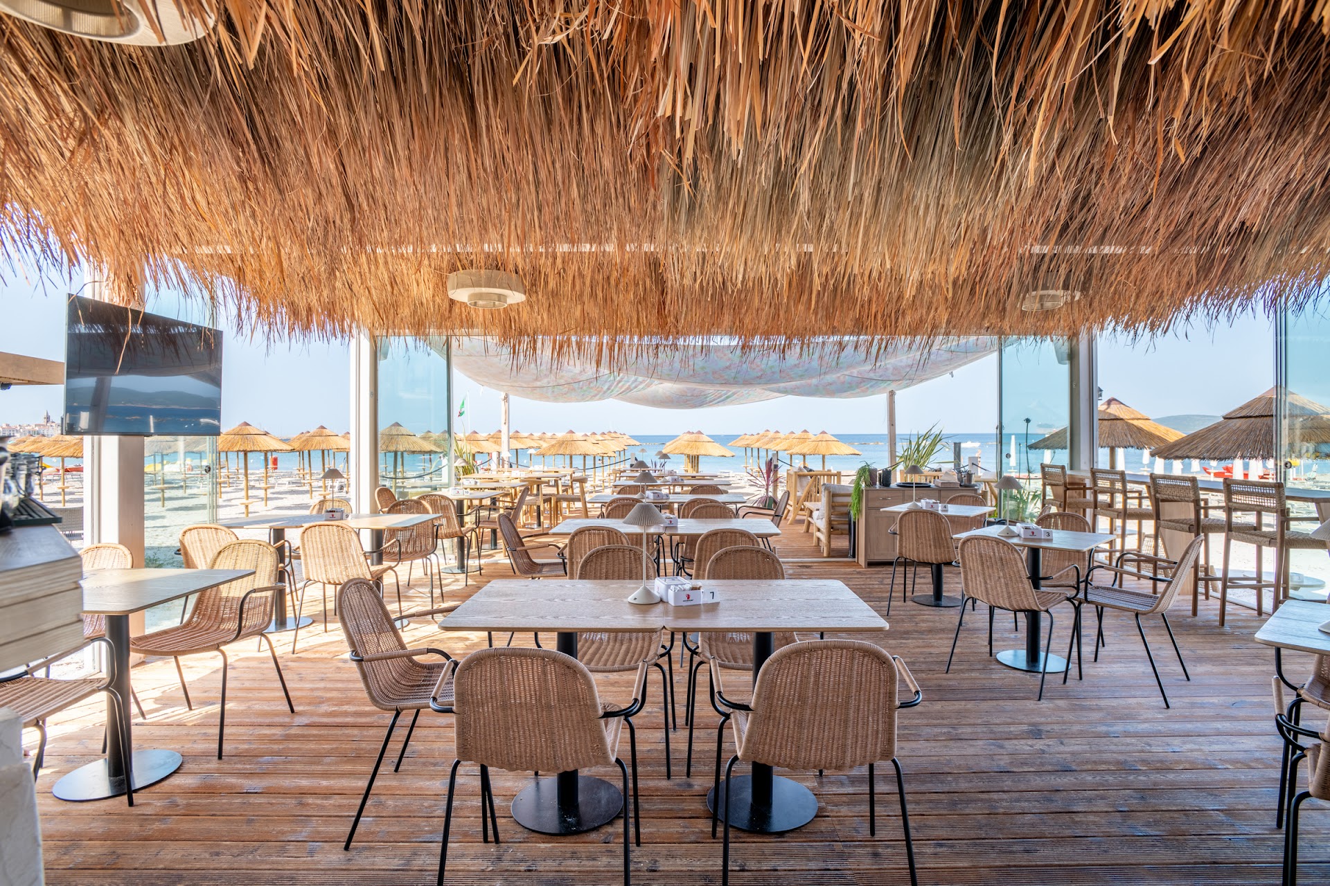 Ray Beach Club