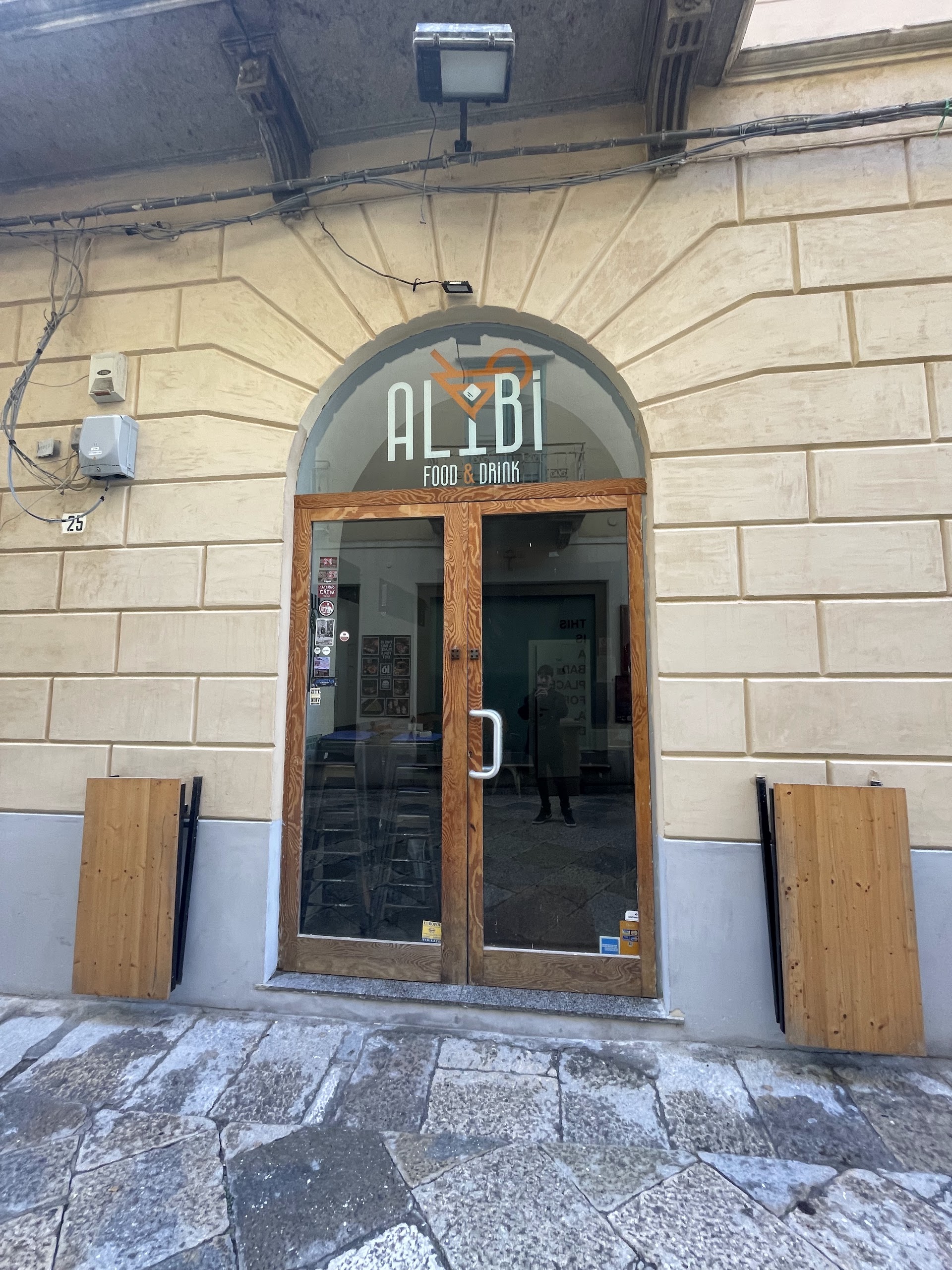 Pub Alibi Food&Drink