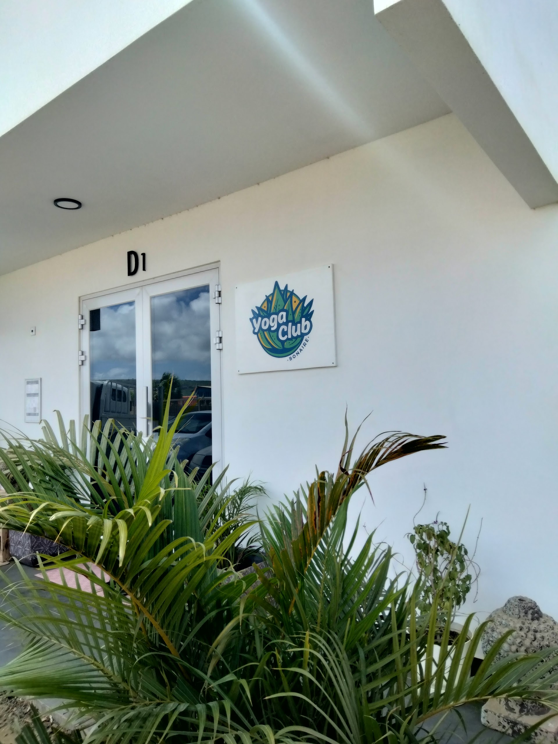 Yoga Club Bonaire - Yoga Studio