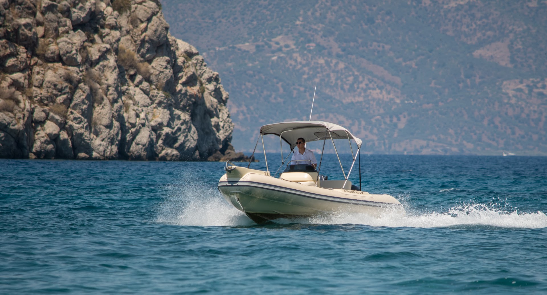 Hydreoniki Boat Rentals