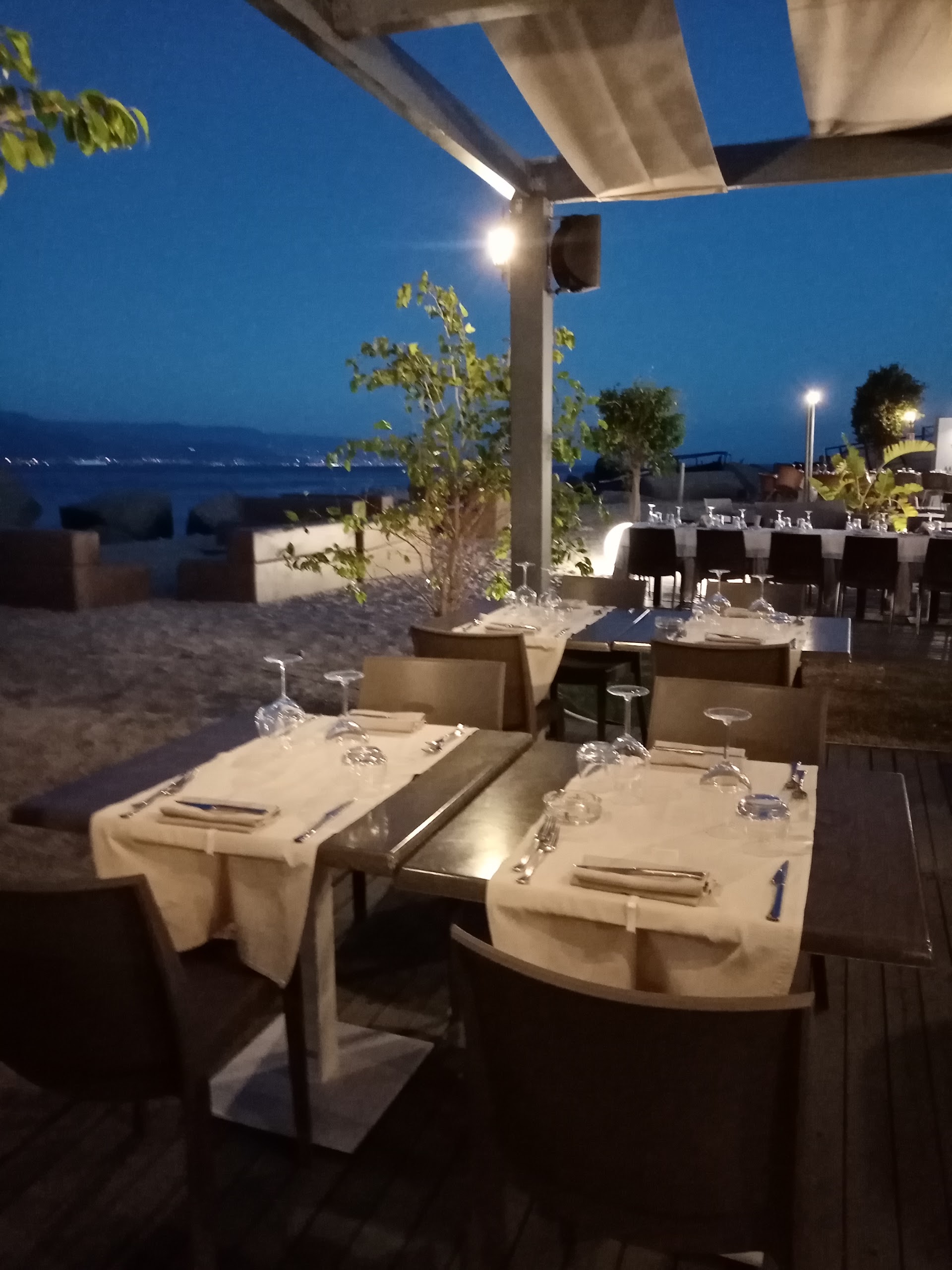 M'ama Club e Restaurant