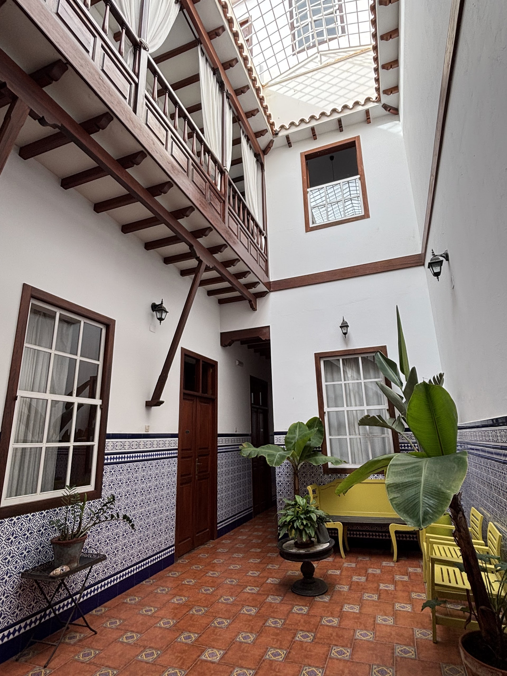 Aminta Home