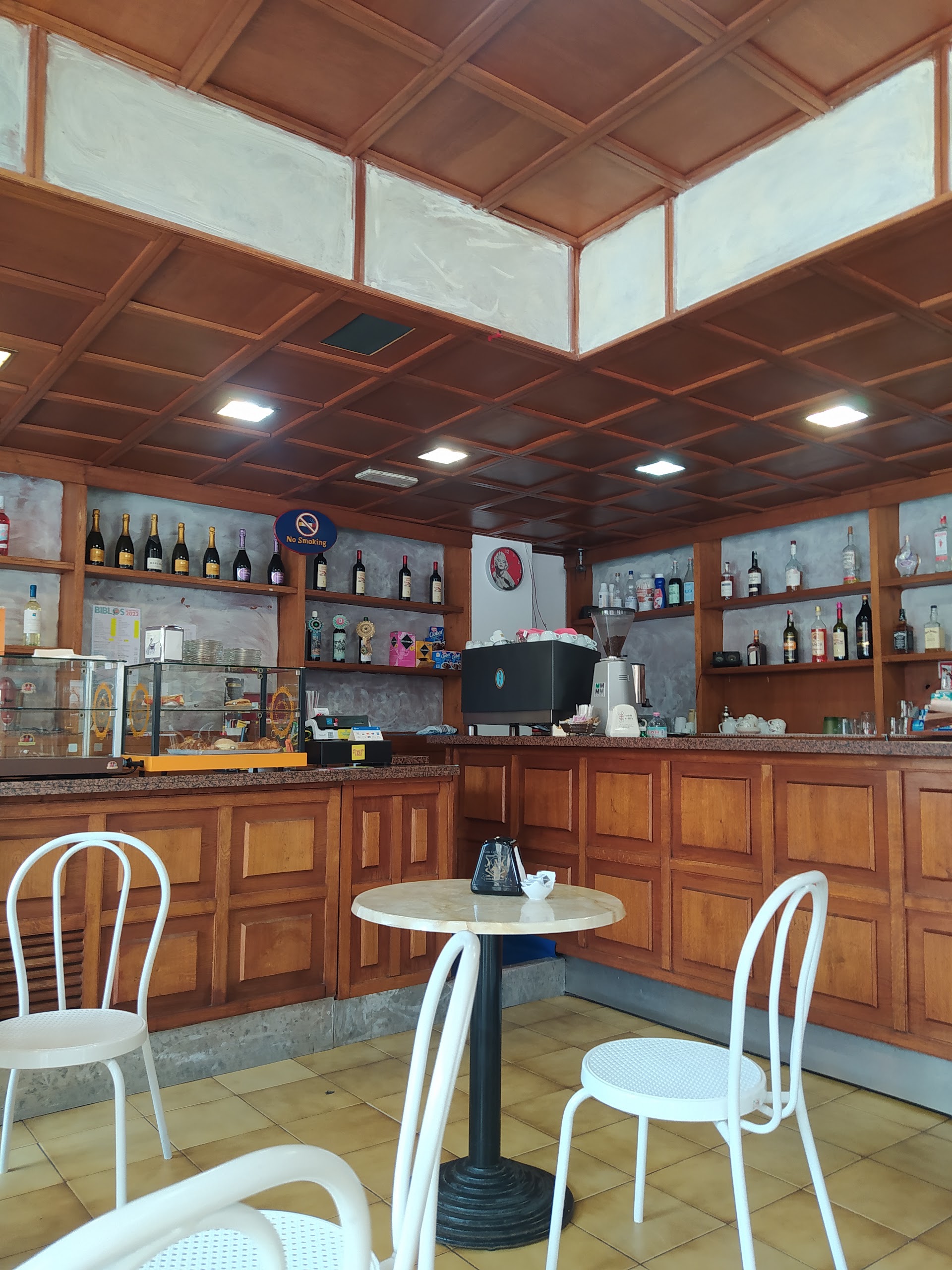 Biblos Bar