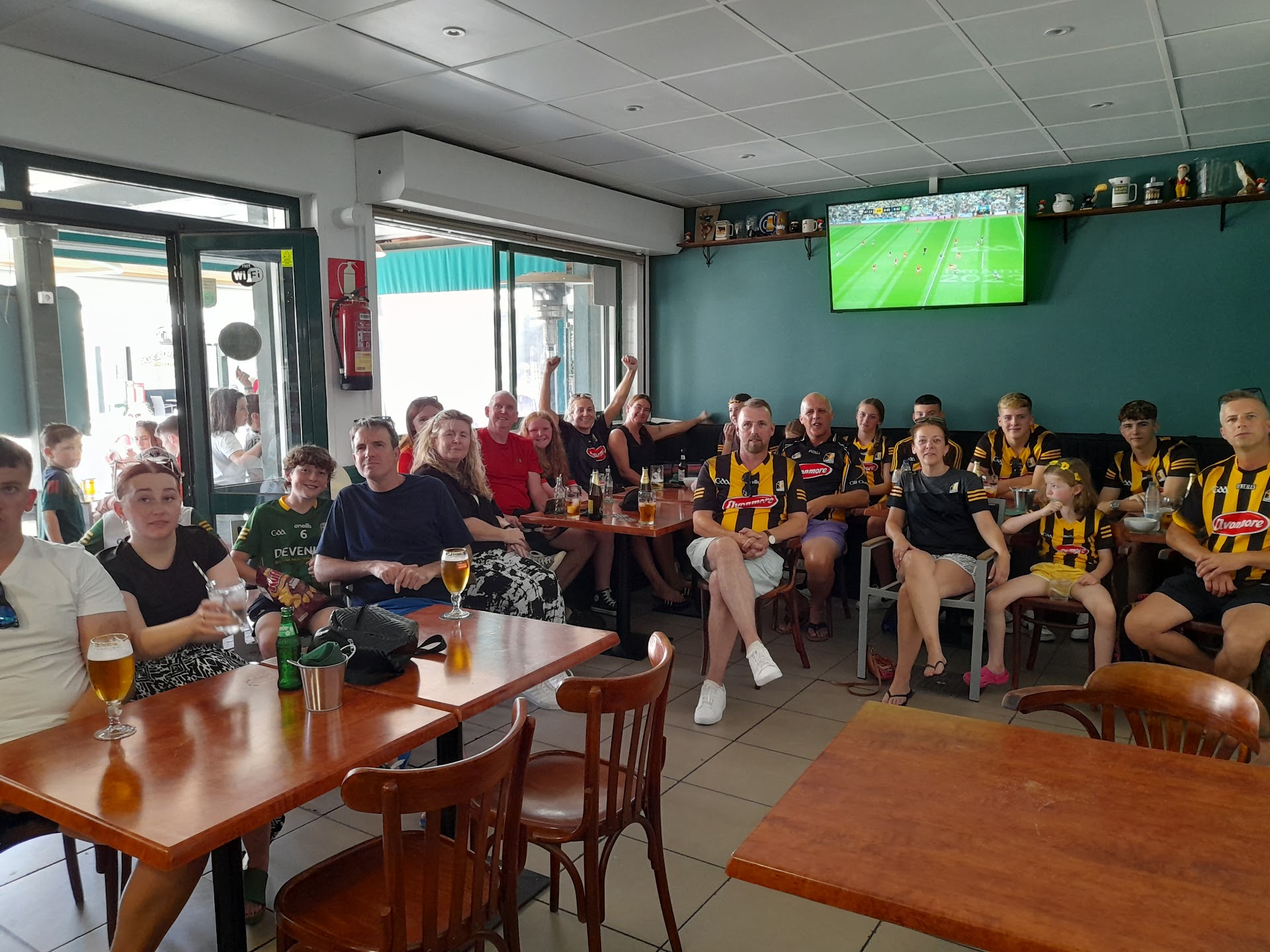 The Claddagh Bar