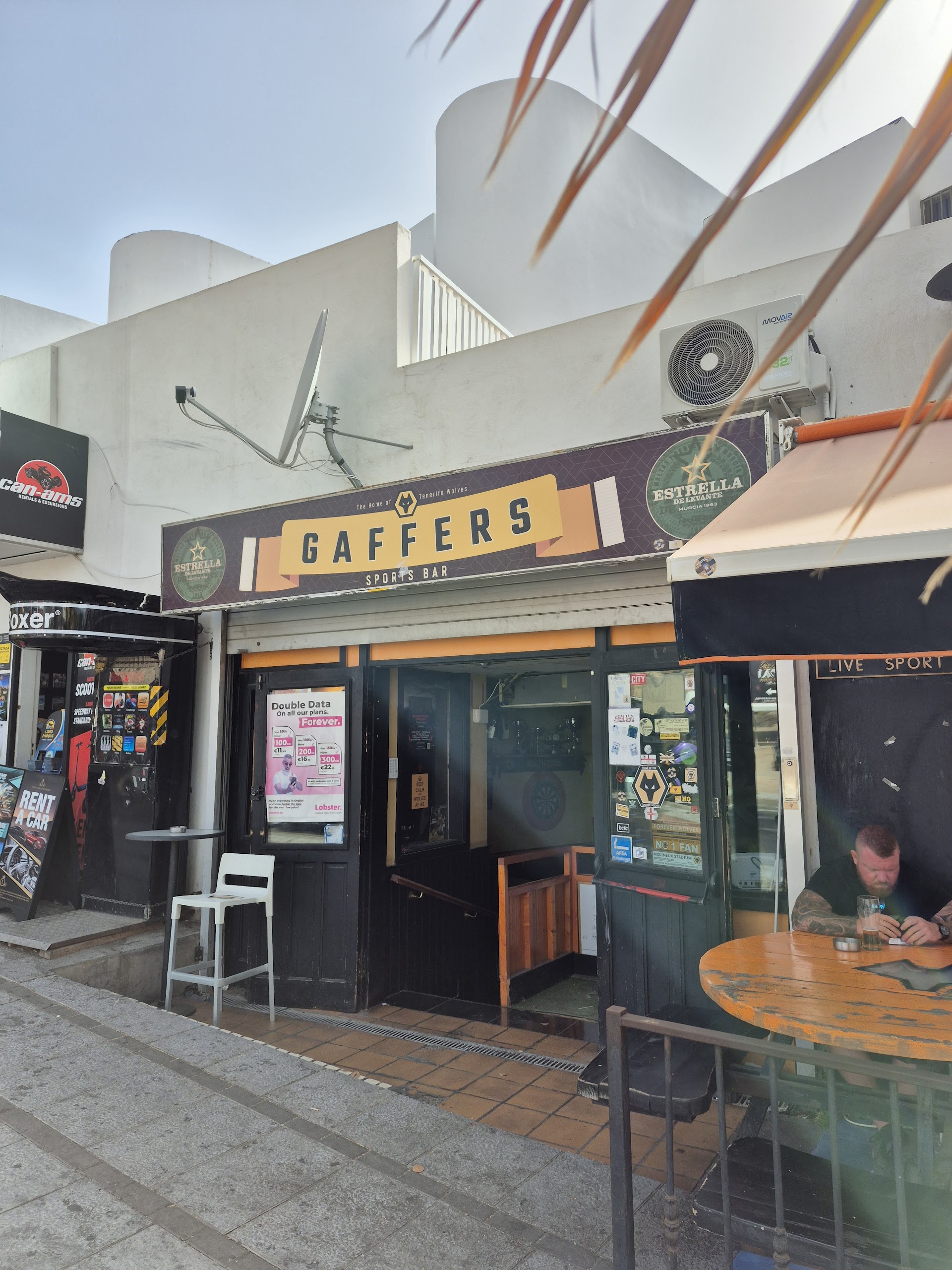Bar Gaffers