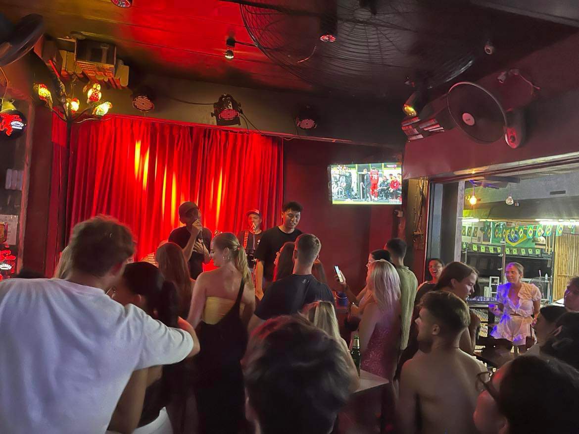 Live Music in Phi Phi Don