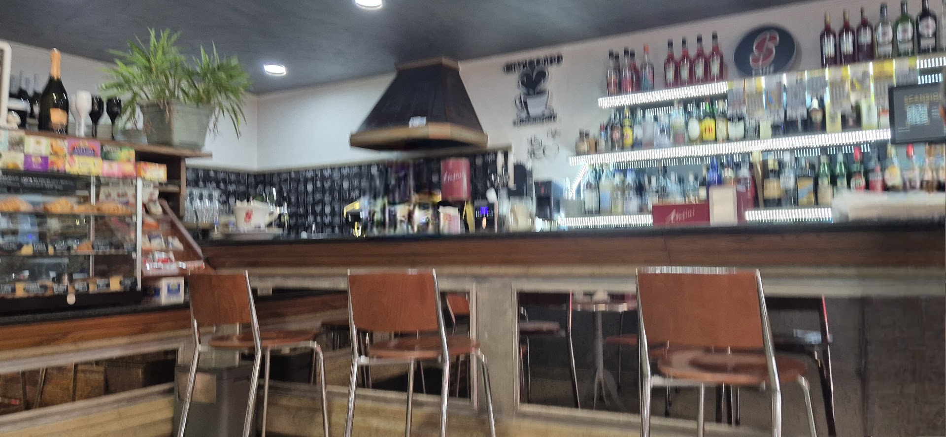 BAR CIVICO 100