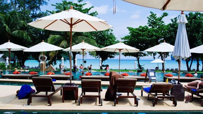 Beach Club & Bali Beds in Phi Phi Leh