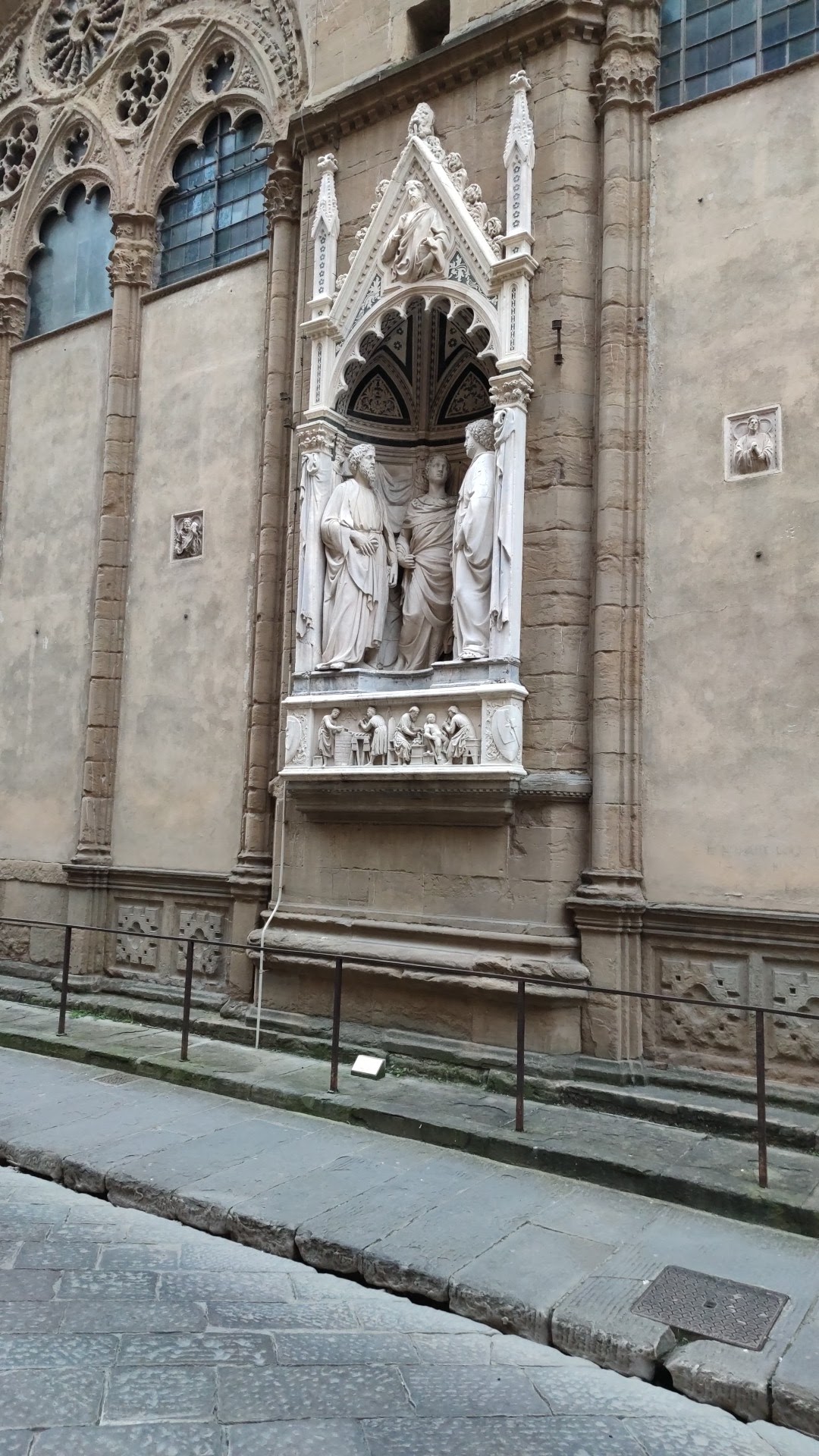 Chiesa di San Carlo dei Lombardi