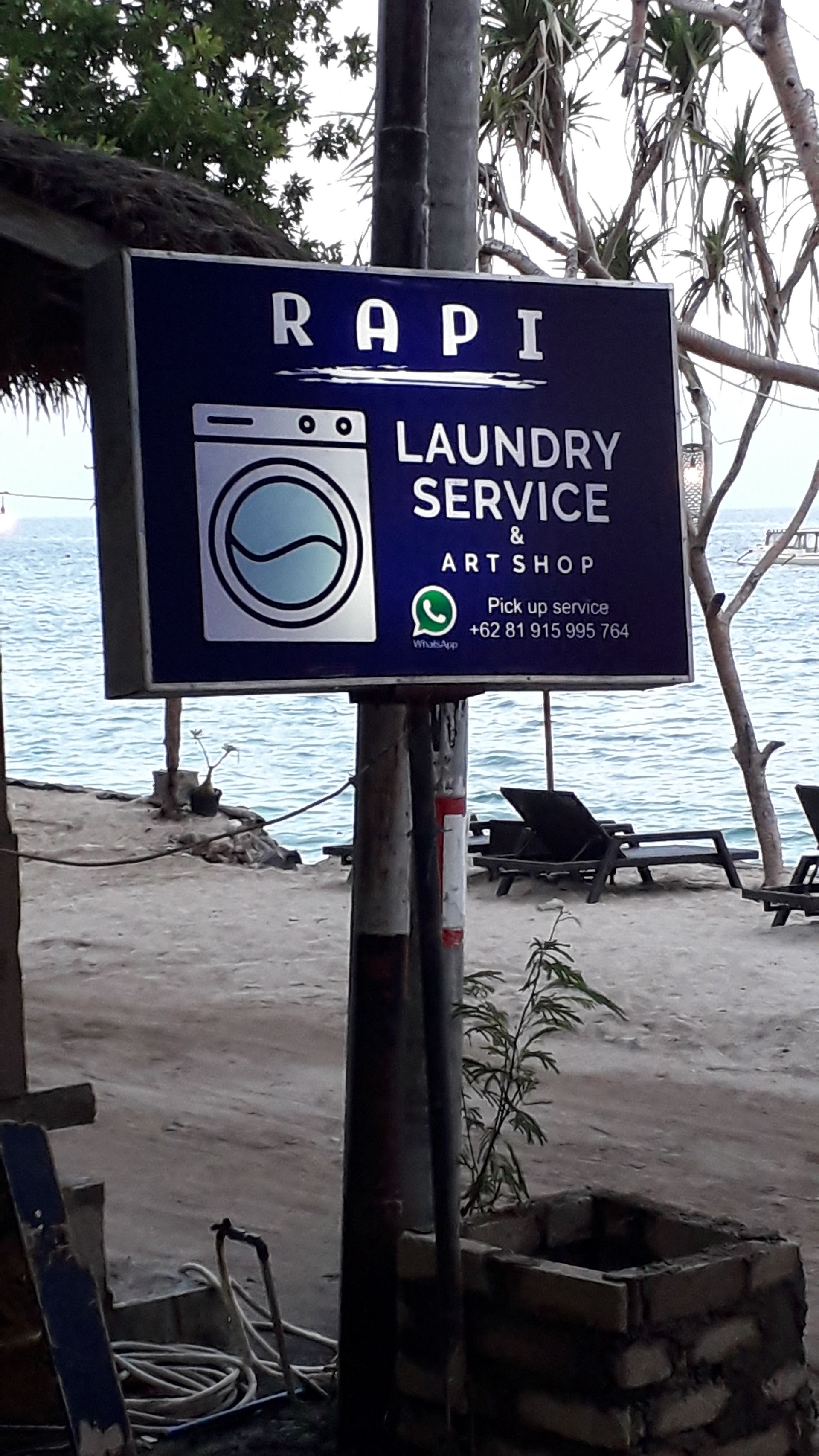 rapi Laundry and shop art