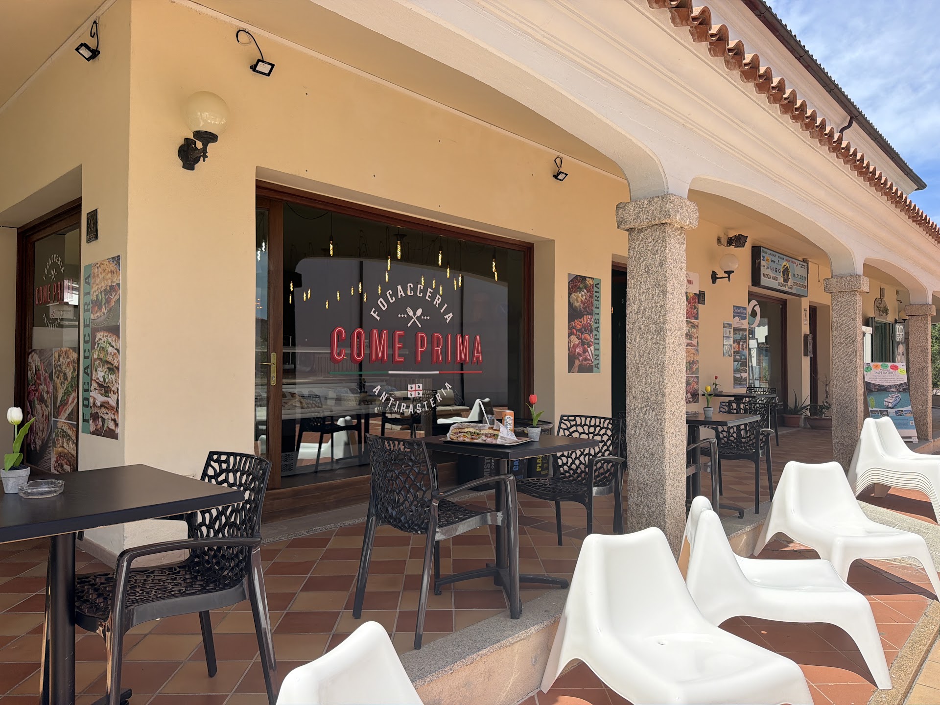 Focacceria " COME PRIMA " Budoni