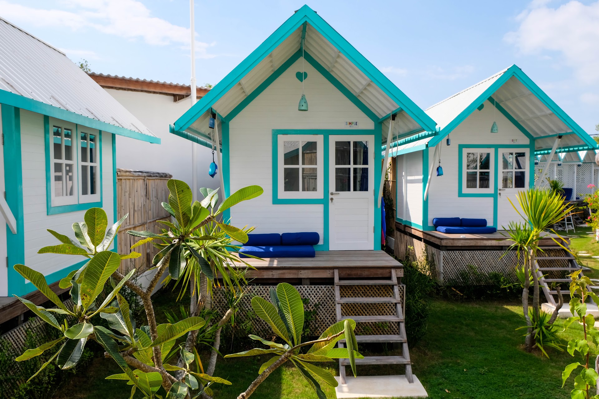 Le Pirate Beach Club Hotel & Cruises