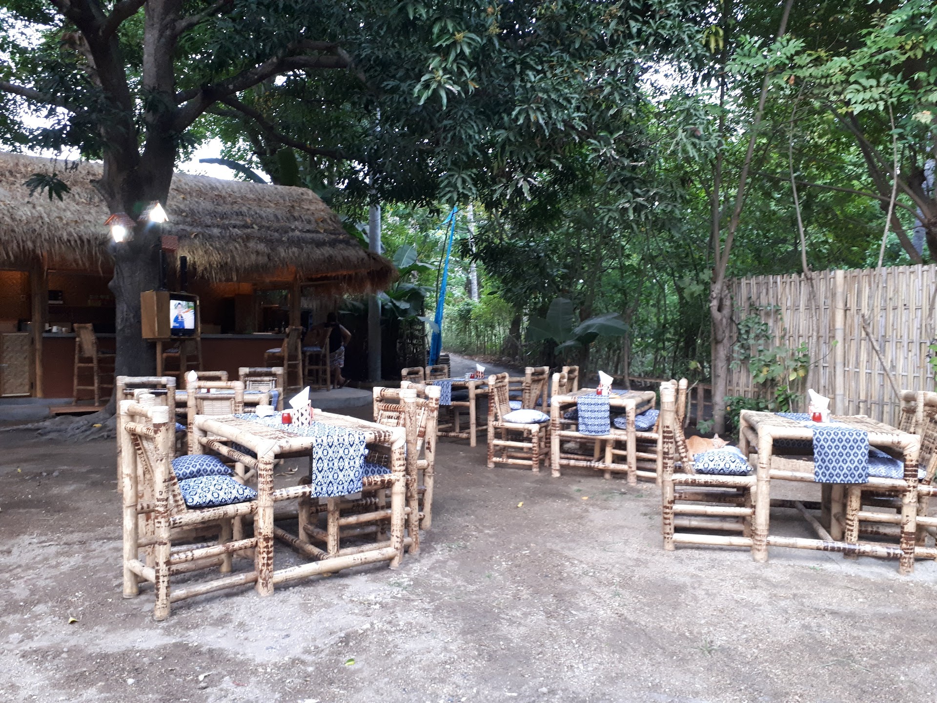 I Am Bagus SPORT BAR