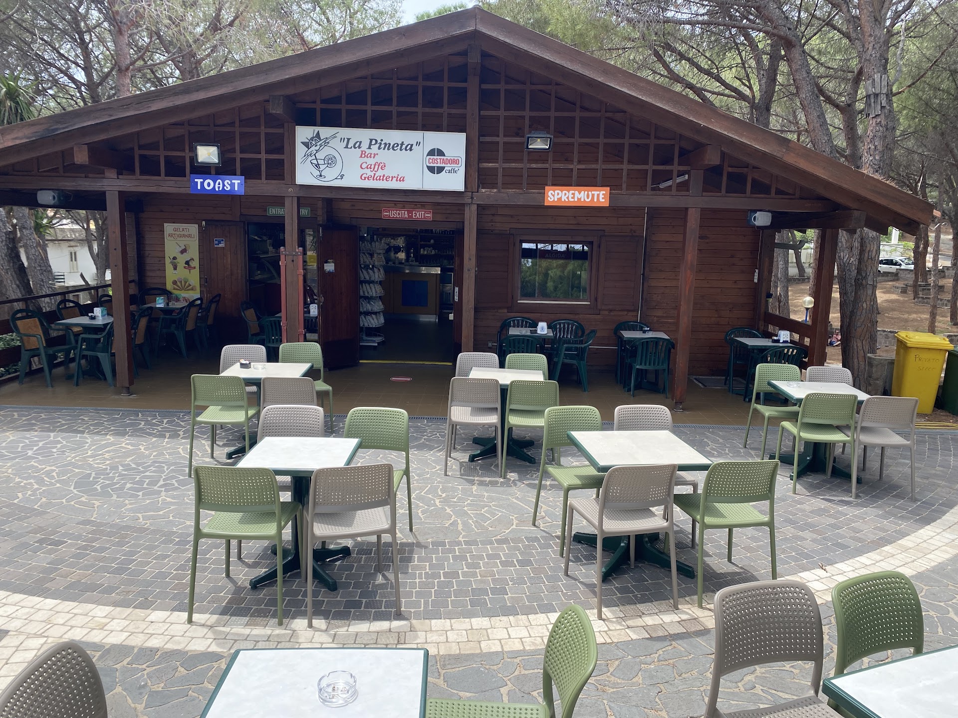 bar "la pineta"