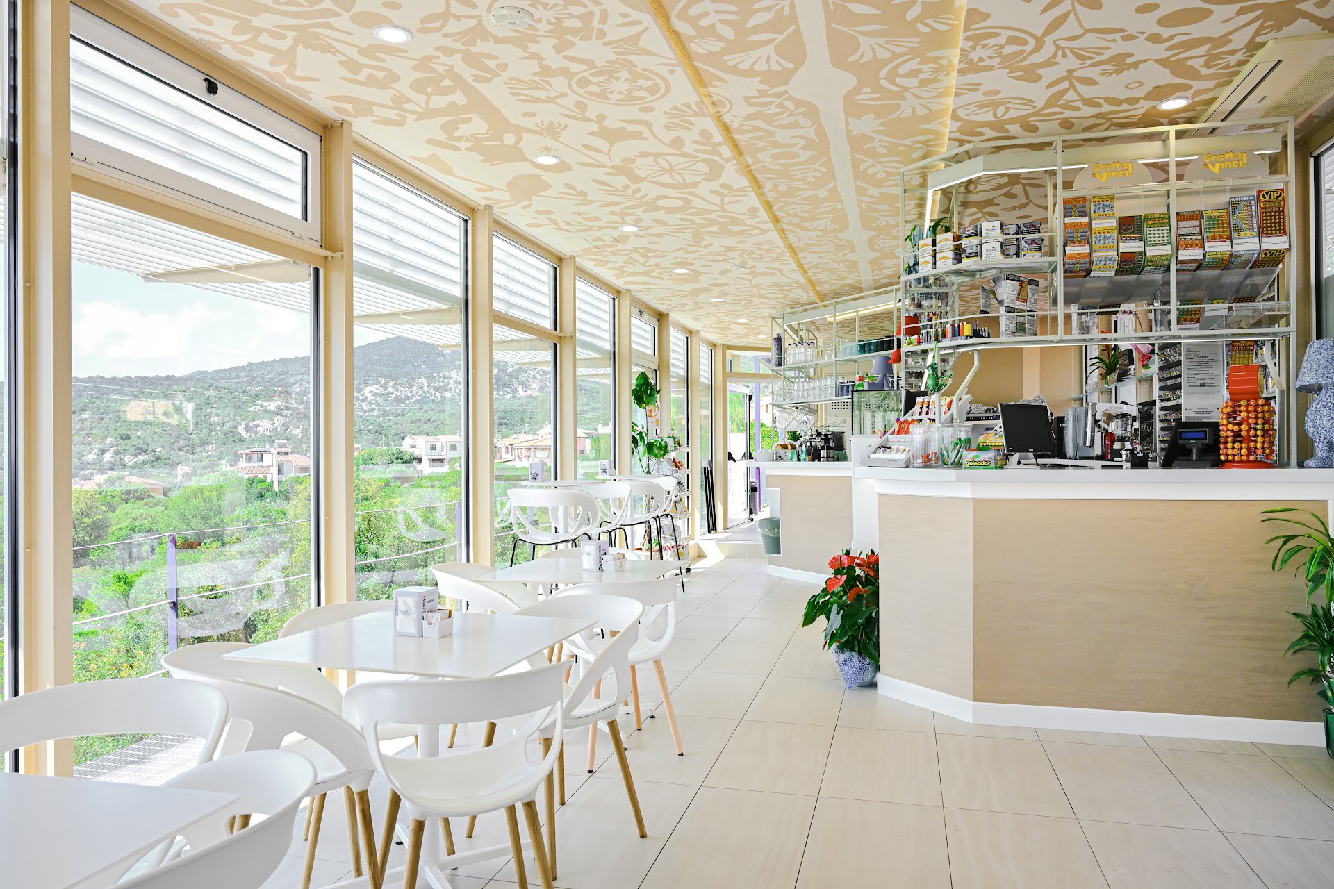 KÉLU PANORAMIC BAR