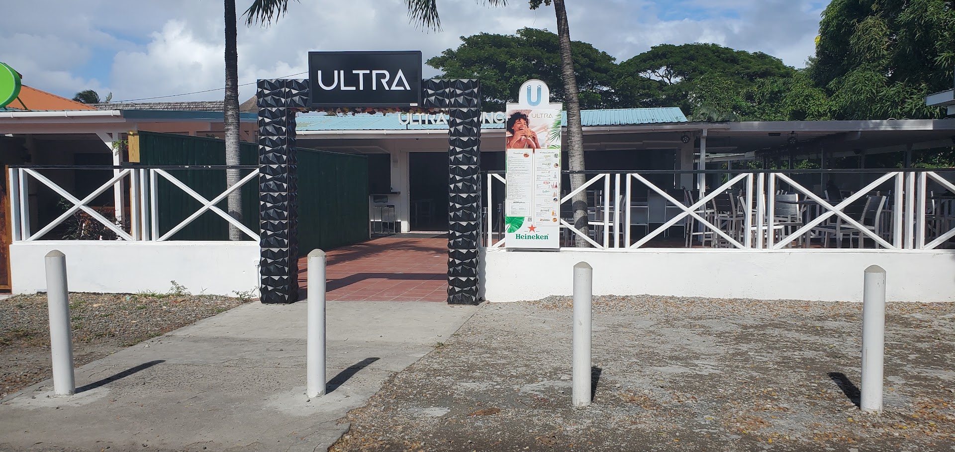 Ultra Lounge