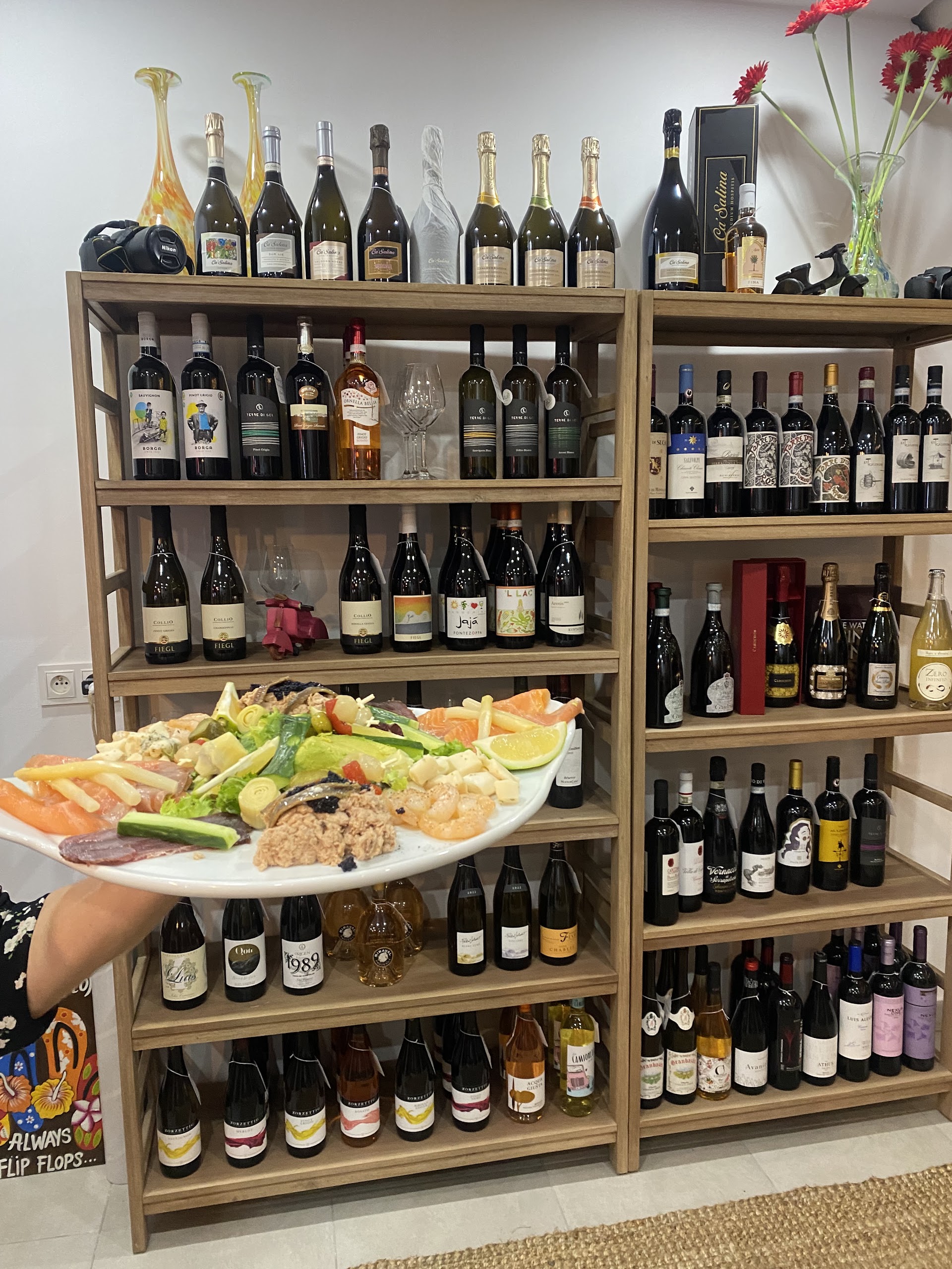 No55 - Wine Bar, Food & Tapas