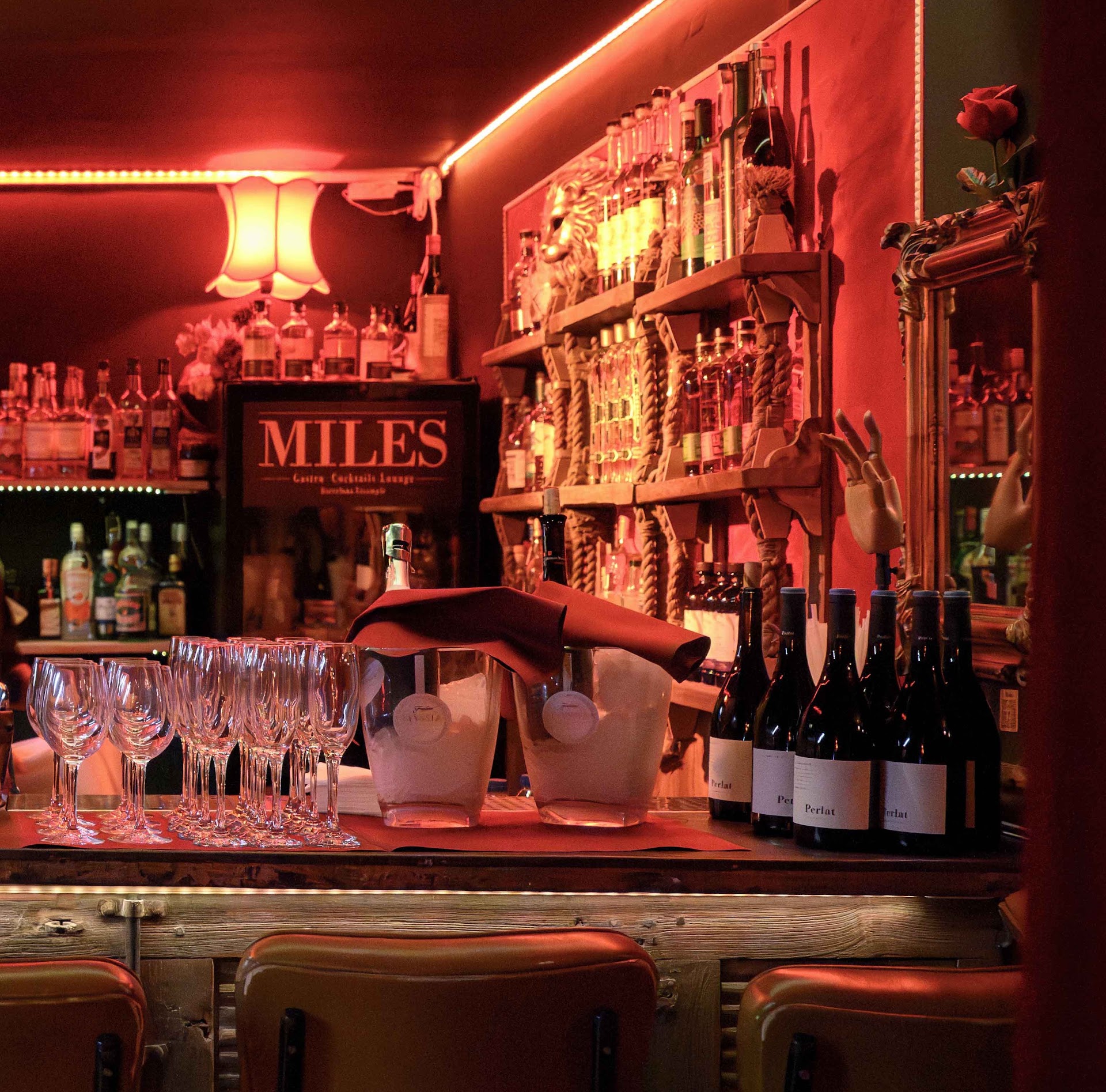 MILES Gastro-Cocktail-Lounge
