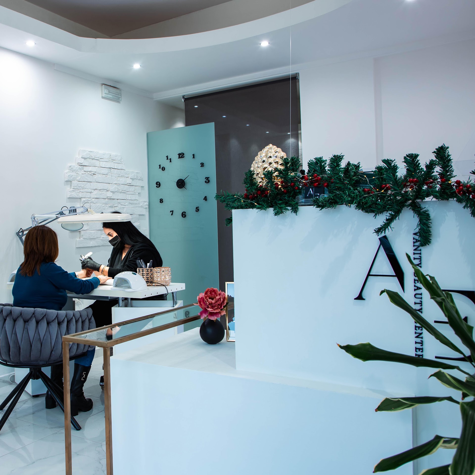 Vanity beauty center