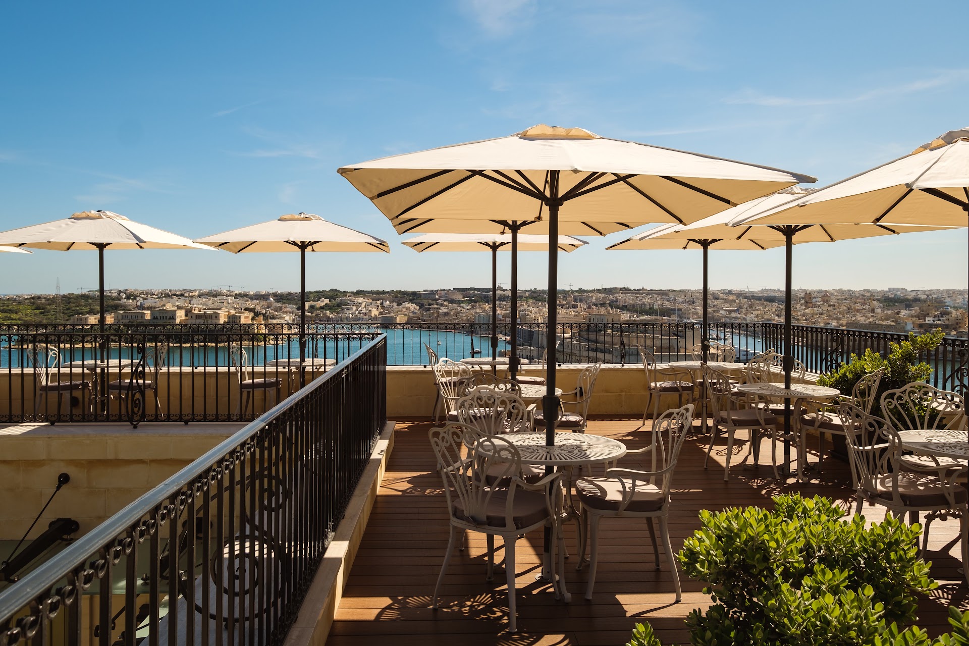 The Gomerino Hotel