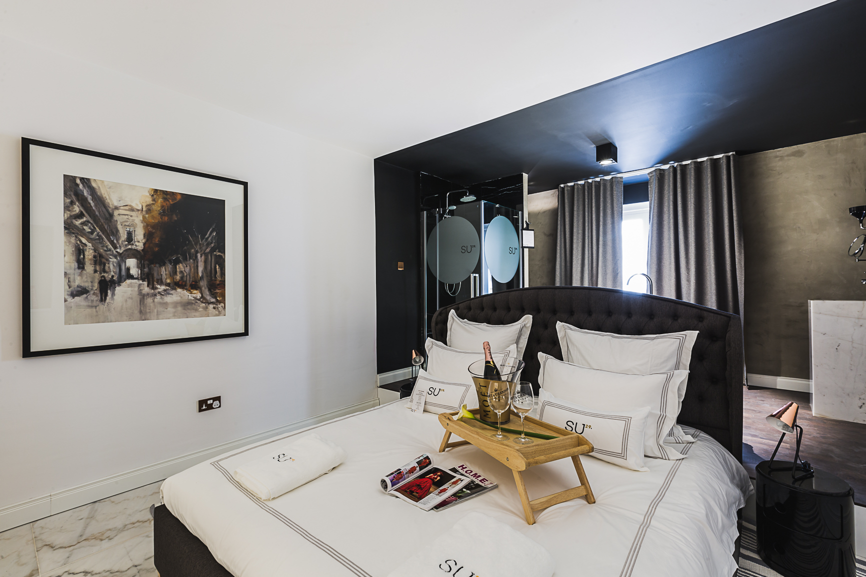 Grand Harbour Hotel