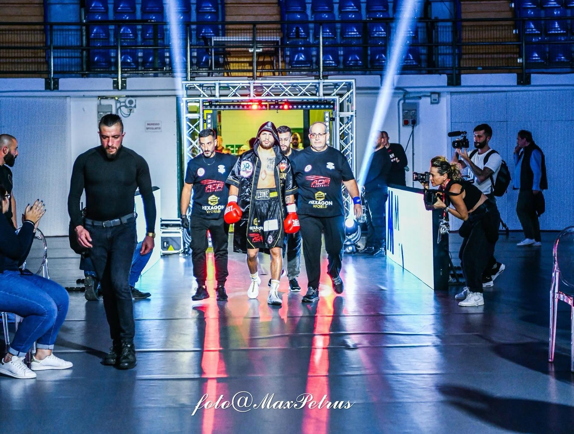 Boxing team Catania ring
