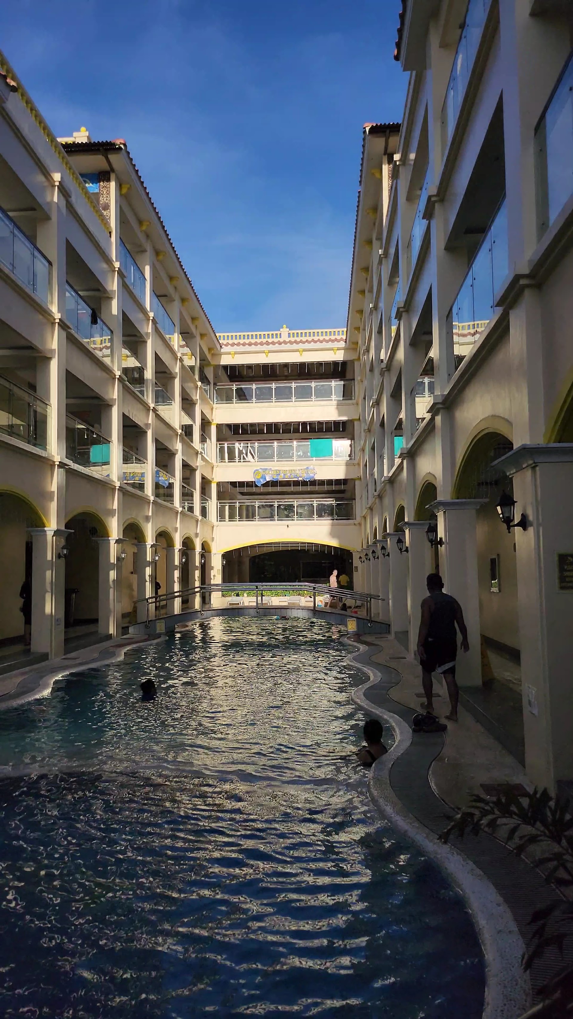 Golden Phoenix Hotel Boracay