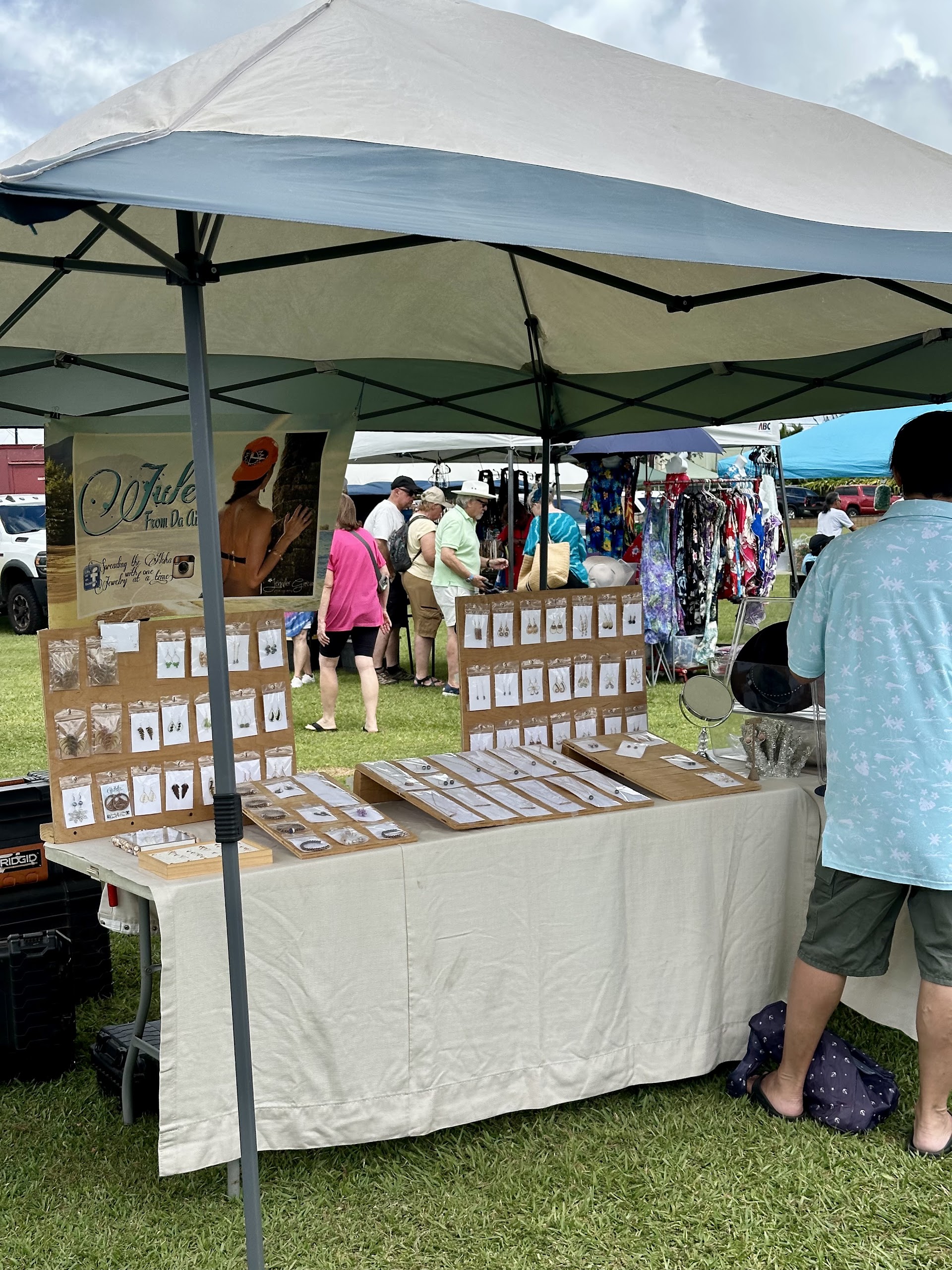 Grove Farm Market - Puhi