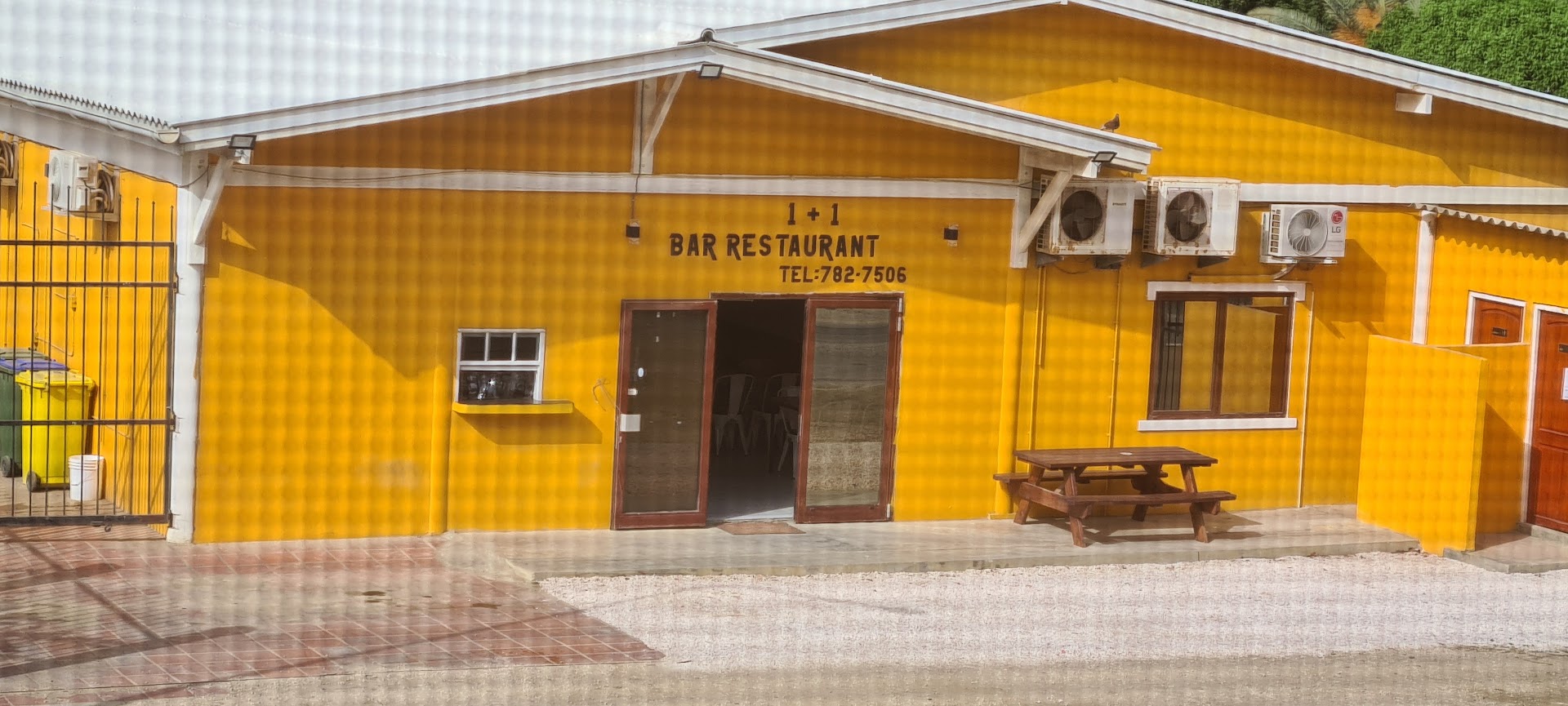 1+1 Bar Restaurant