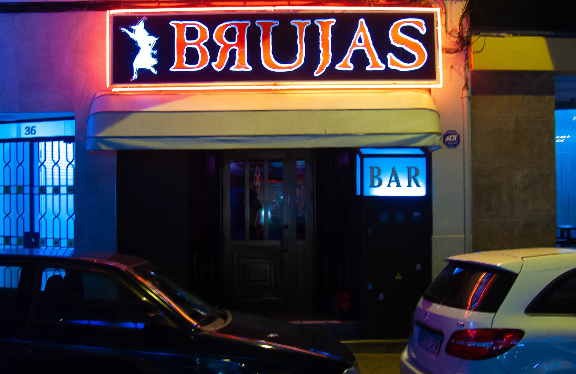 Brujas Bar
